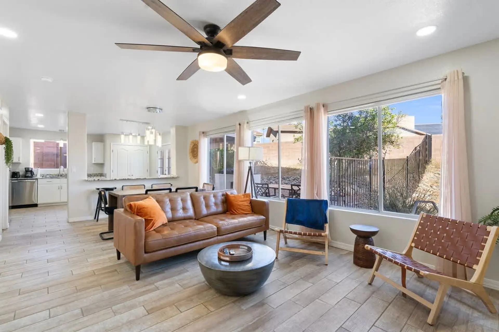 Tucson Oasis: Pool, Grill & Cozy Outdoor Space