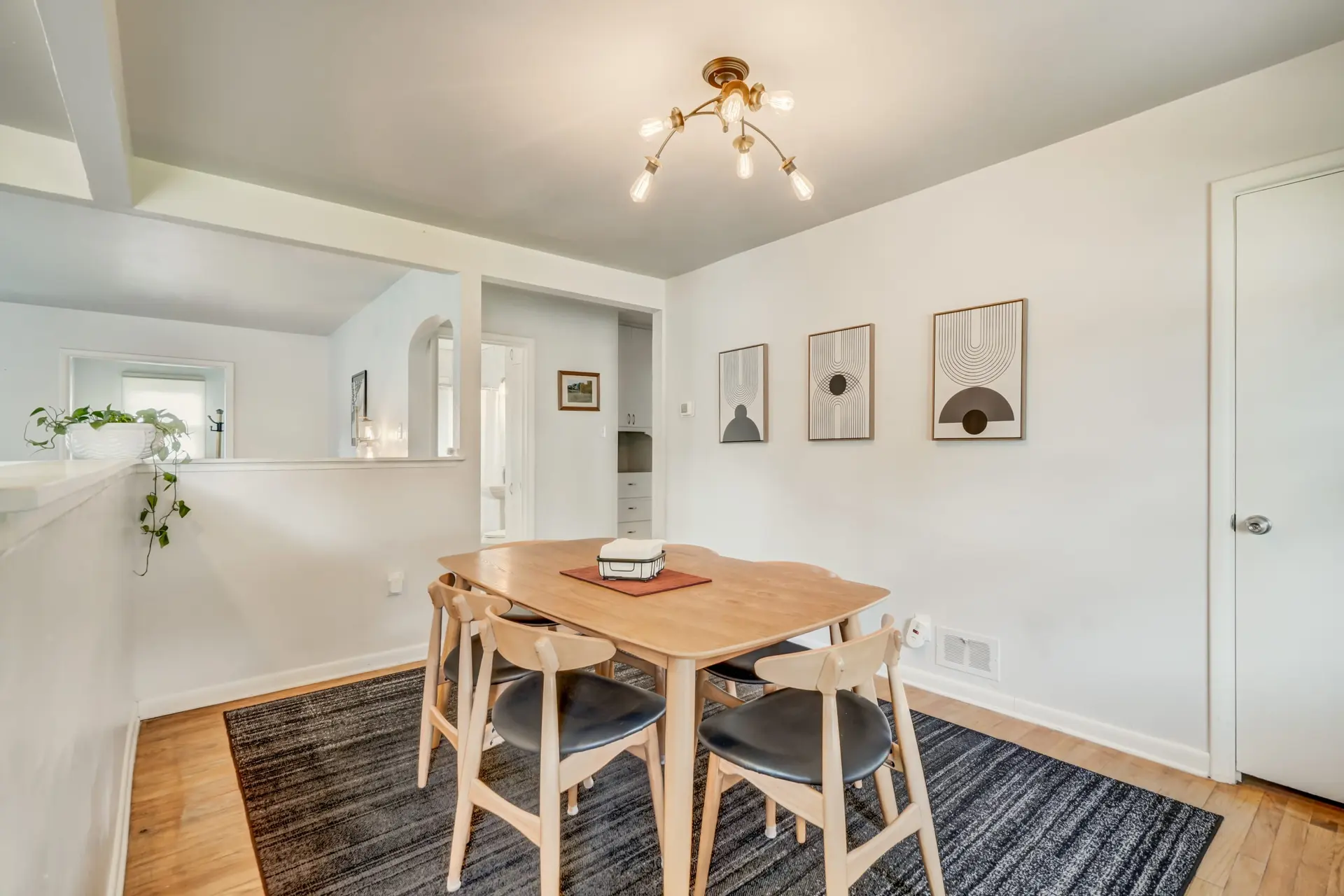 The Foote Hills | Central Location | Dog Friendly