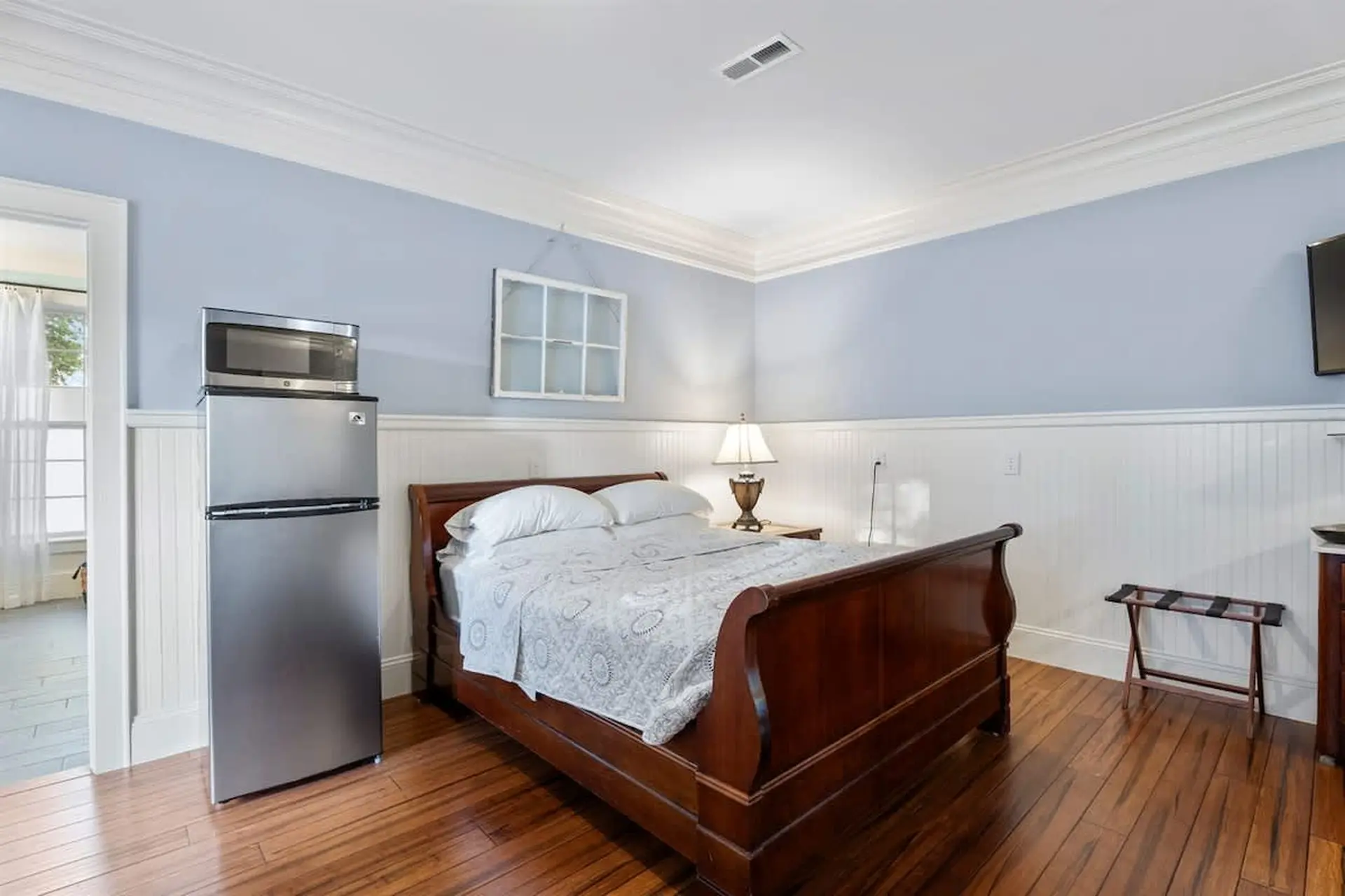 Basecamp Suite at The Gadabout Inn | Cozy 1-BR| DT