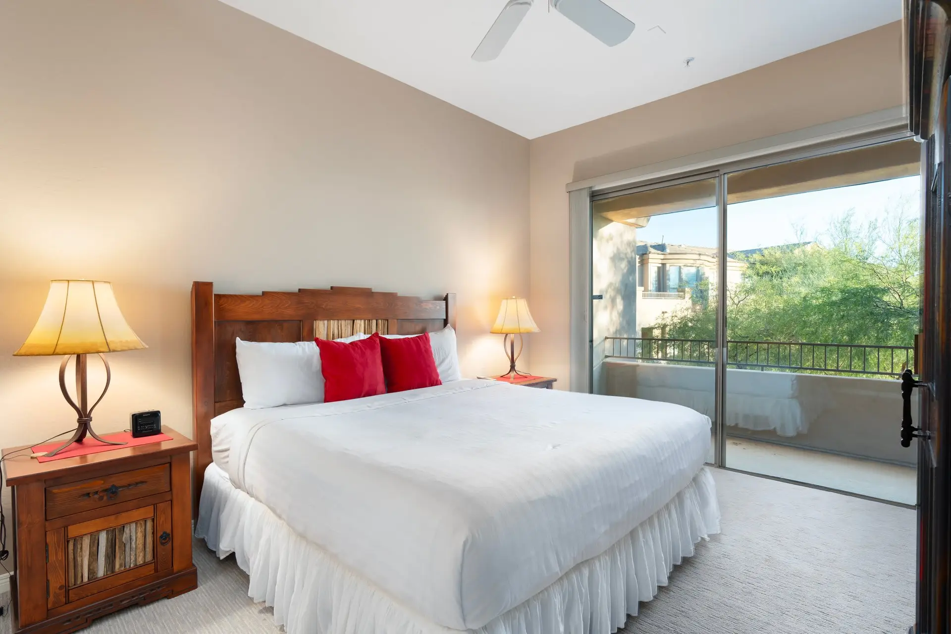 3BD | Pool, Gym & Hot Tub | Extended Stays