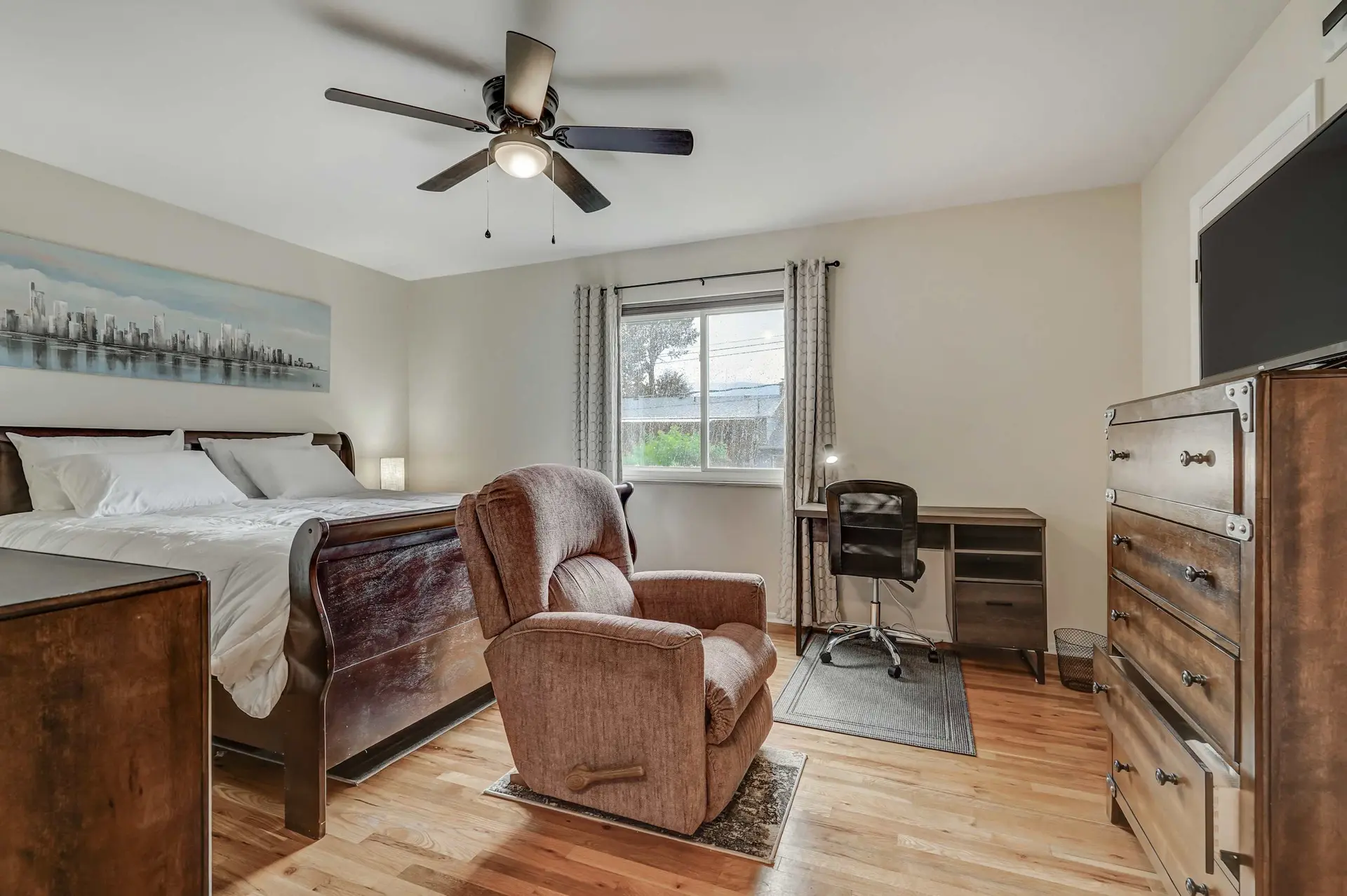 3 BR Minutes Away from Garden of the Gods