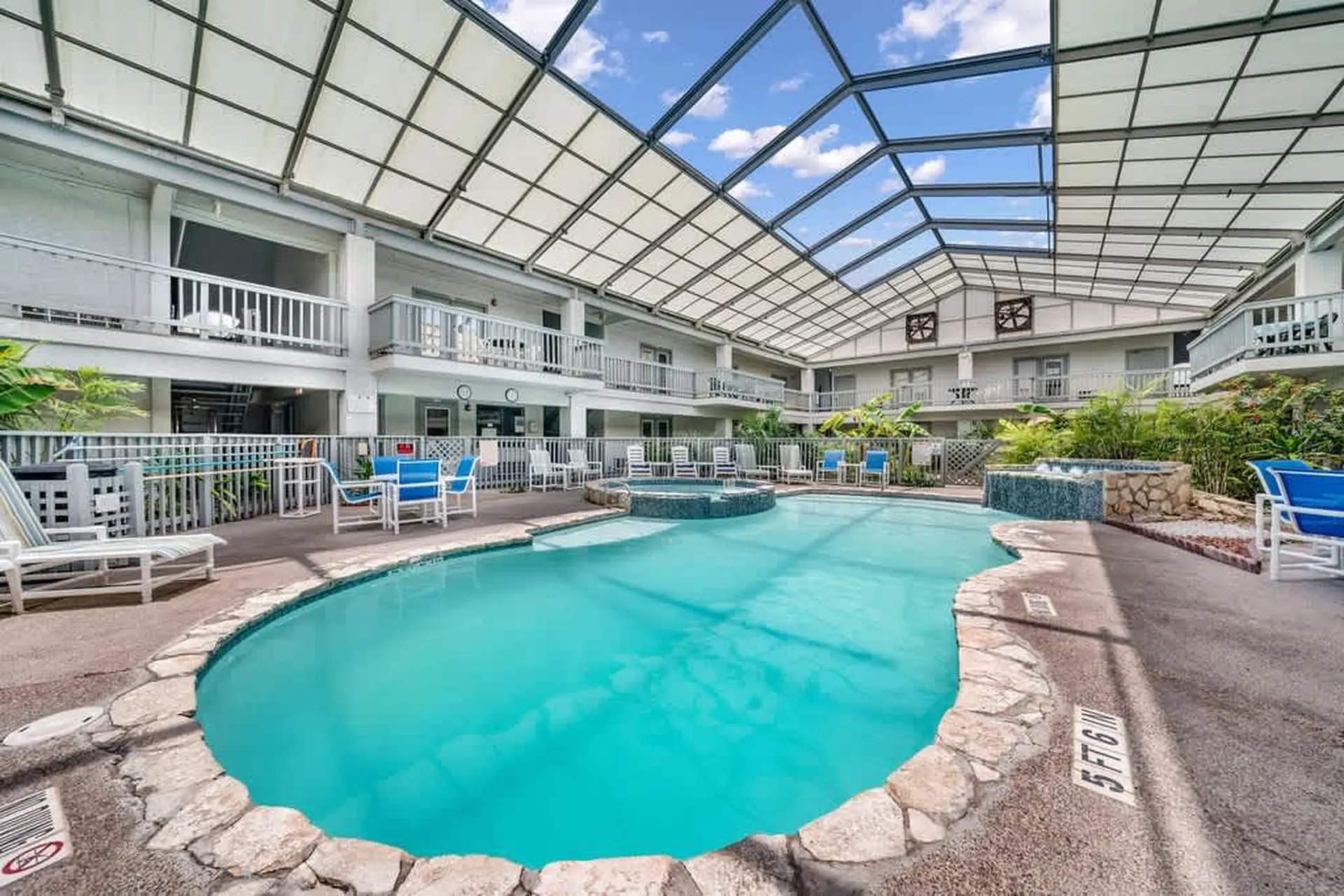 Cozy Beach Retreat Near Whitecap & Padre Island