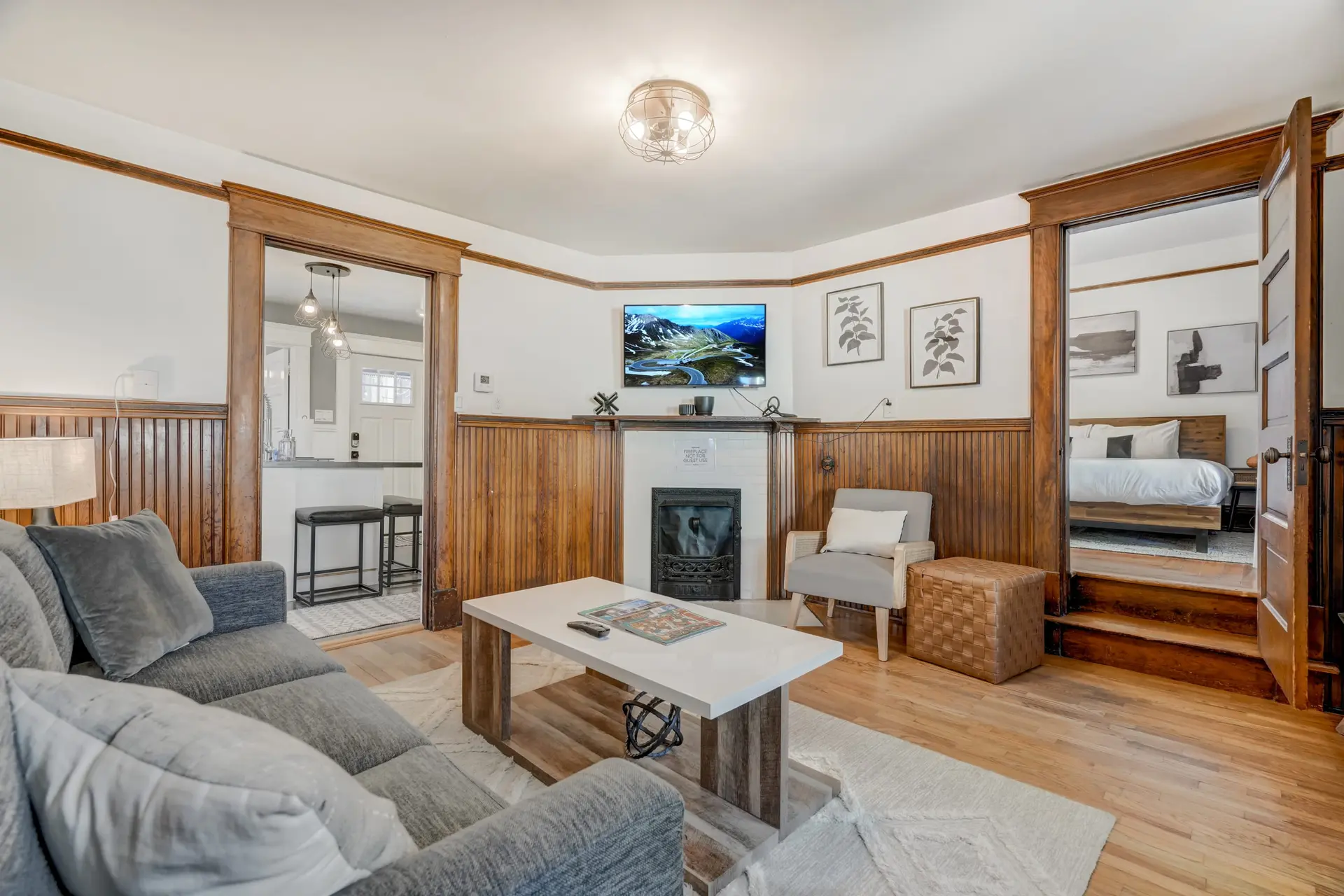 3BR, Custom Build with Firepit, Downtown Nearby!