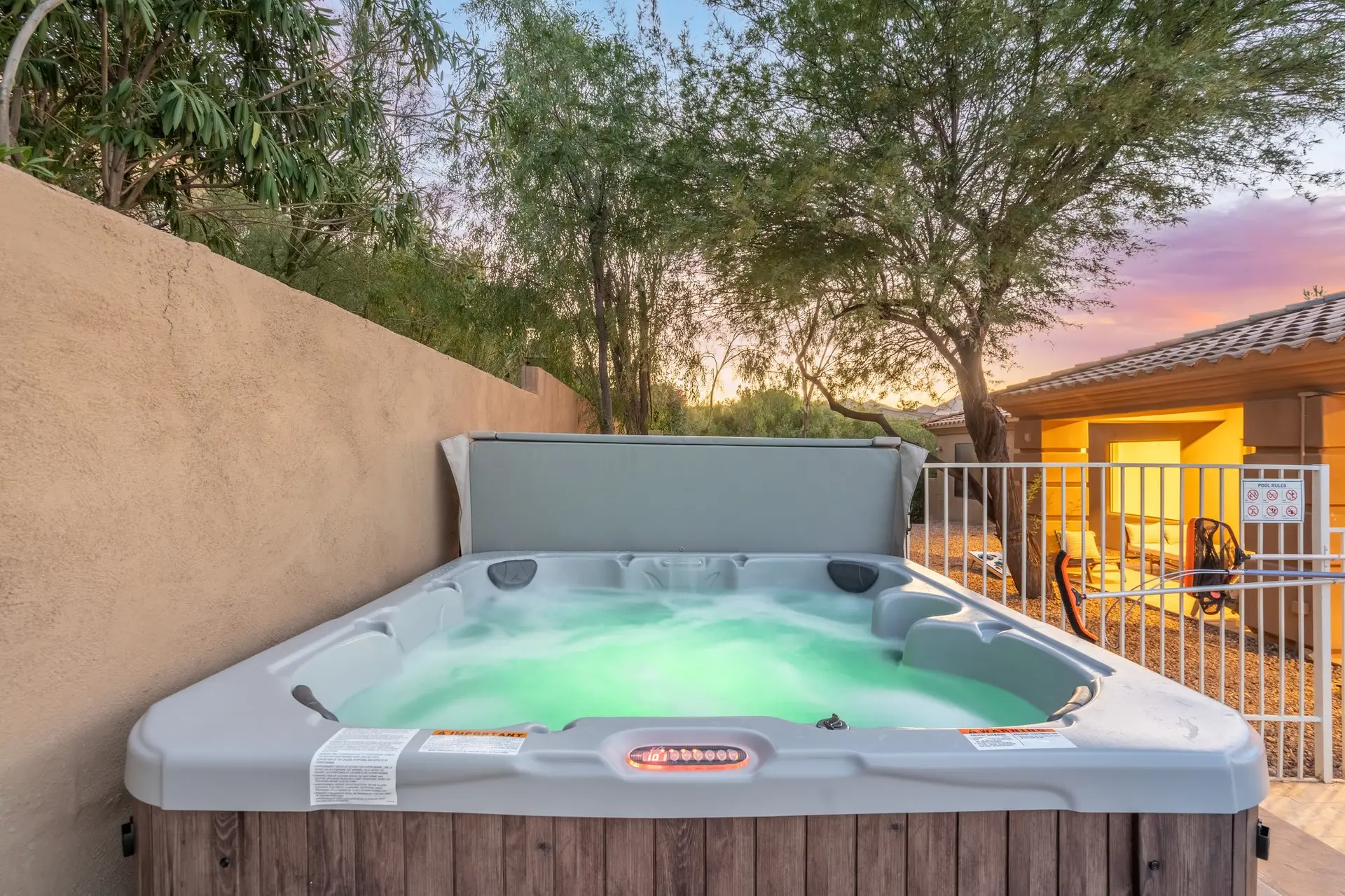 Desert Luxury Retreat| Pool + Hot Tub | Dark Sky