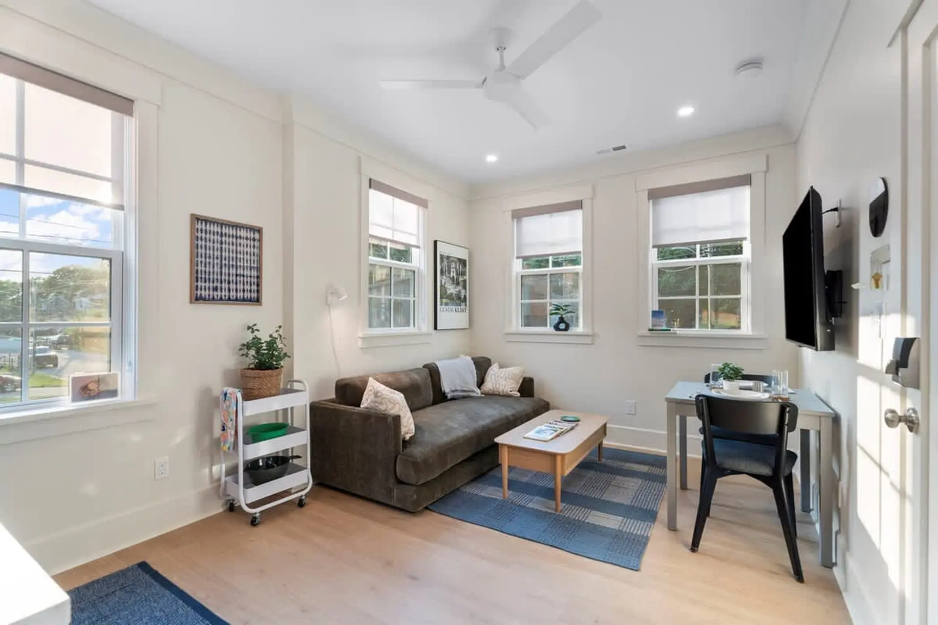 Comfy 1BR Retreat Near DPAC & Bulls Stadium