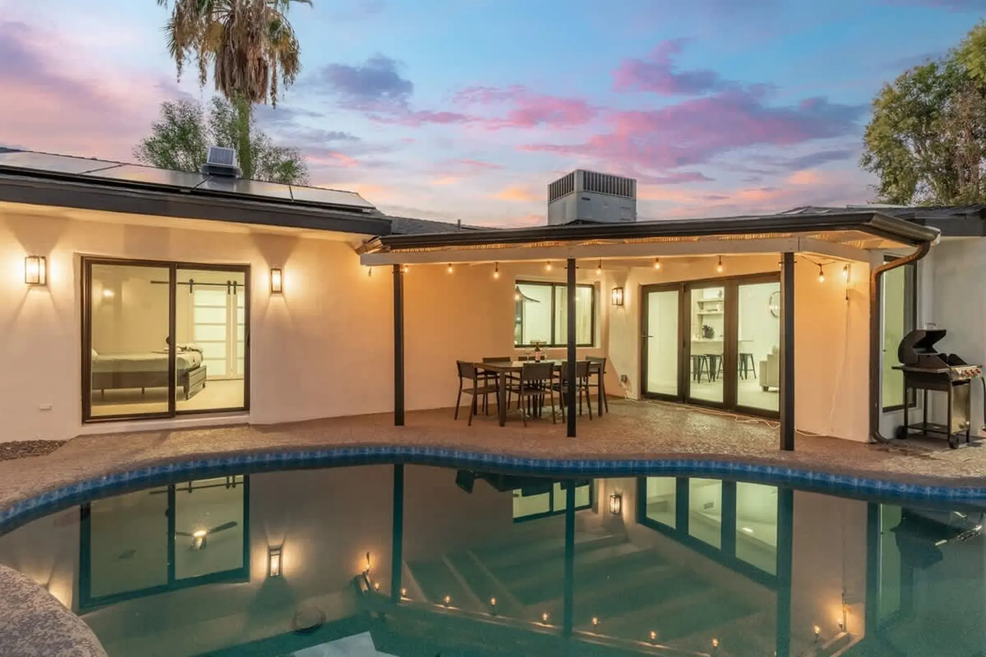 Sleeps 8 | Pool | Centrally Located Oasis