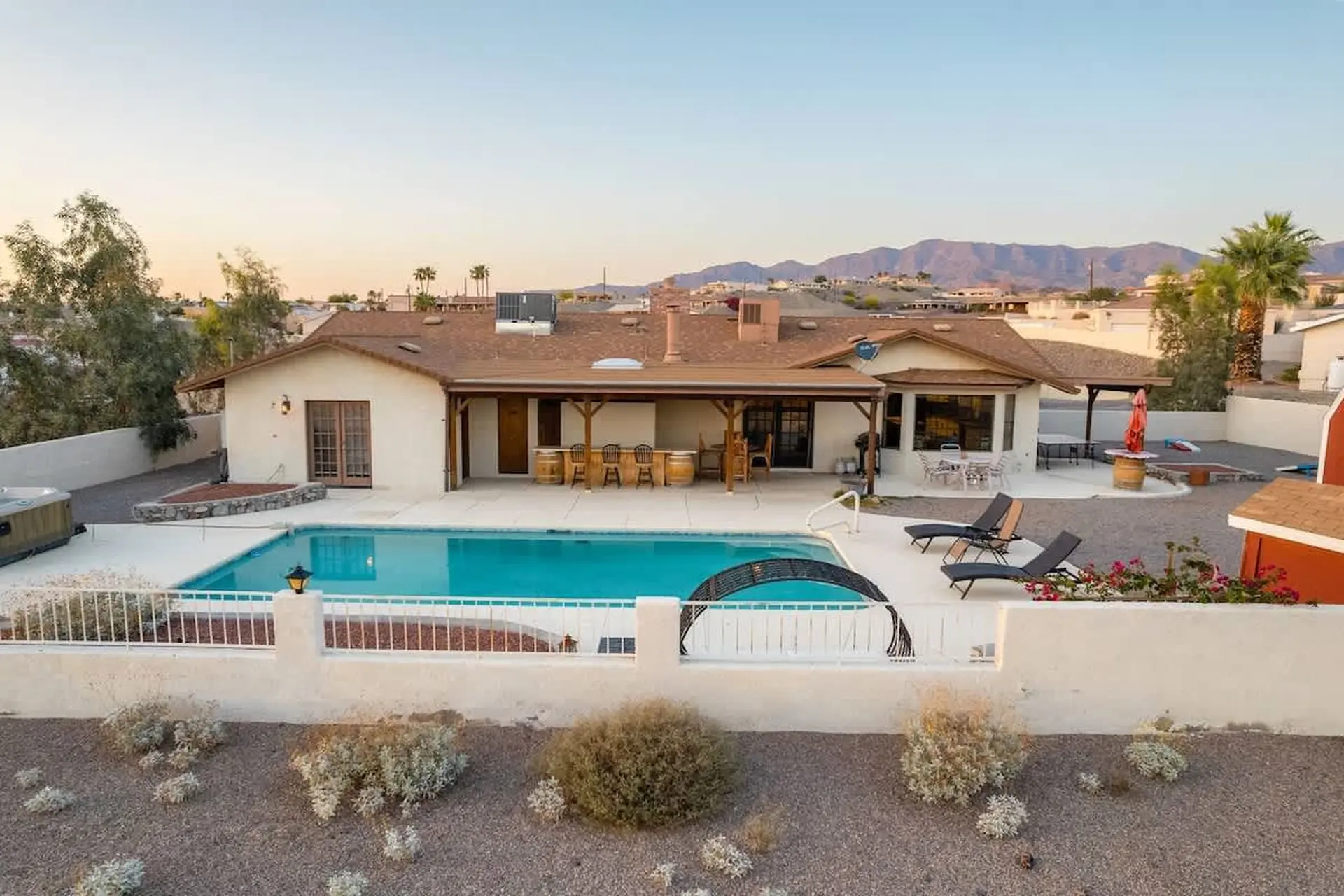 Sunset Lake Views | Pool • Hot Tub • Sleeps 16