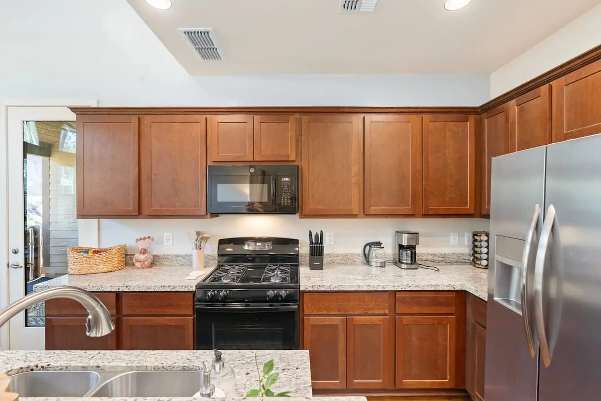 Downtown Flagstaff Retreat | Game Room | Sleeps 8
