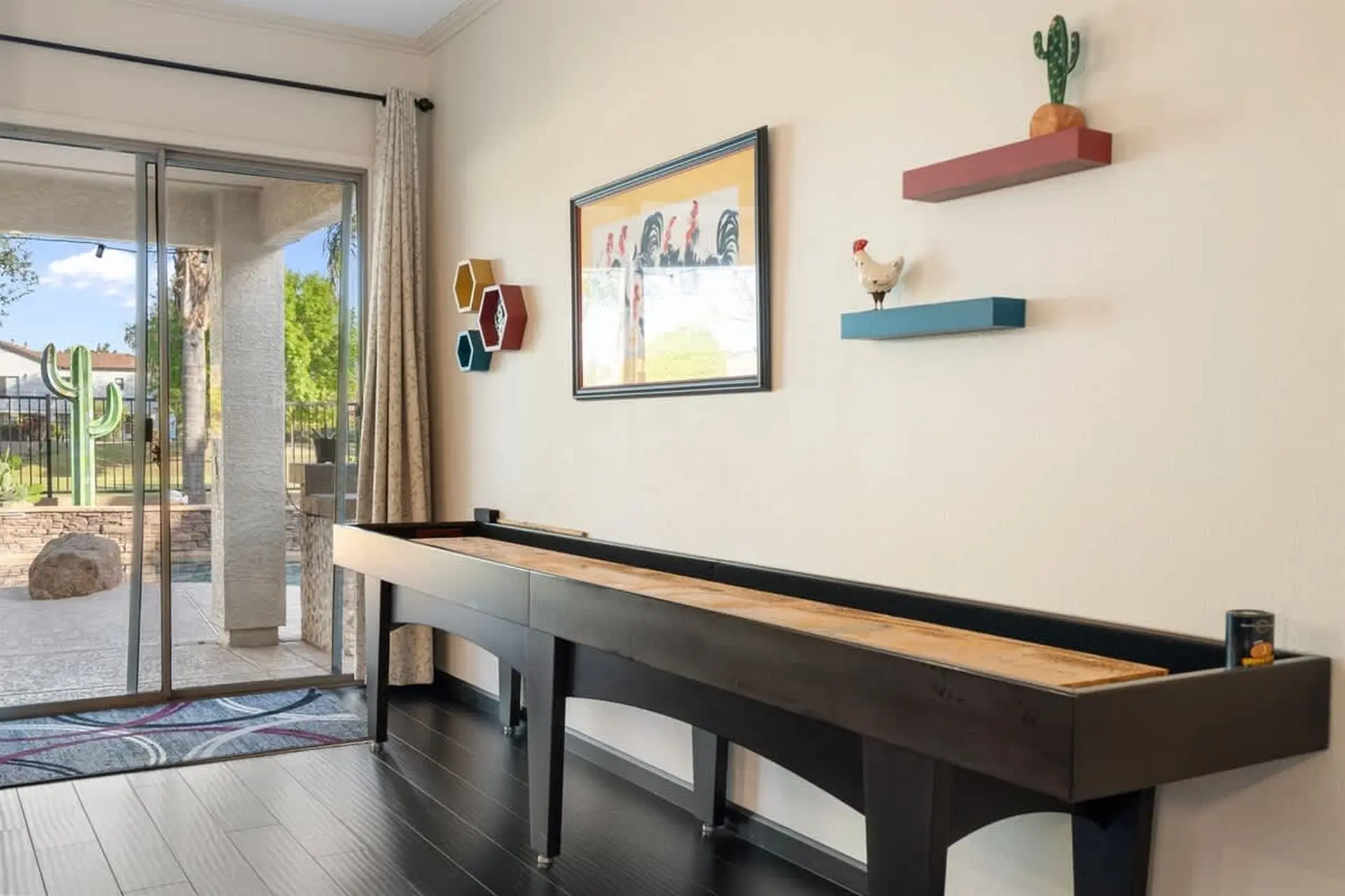 Modern 4-BR Home | Heated Pool | Jacuzzi | Grill