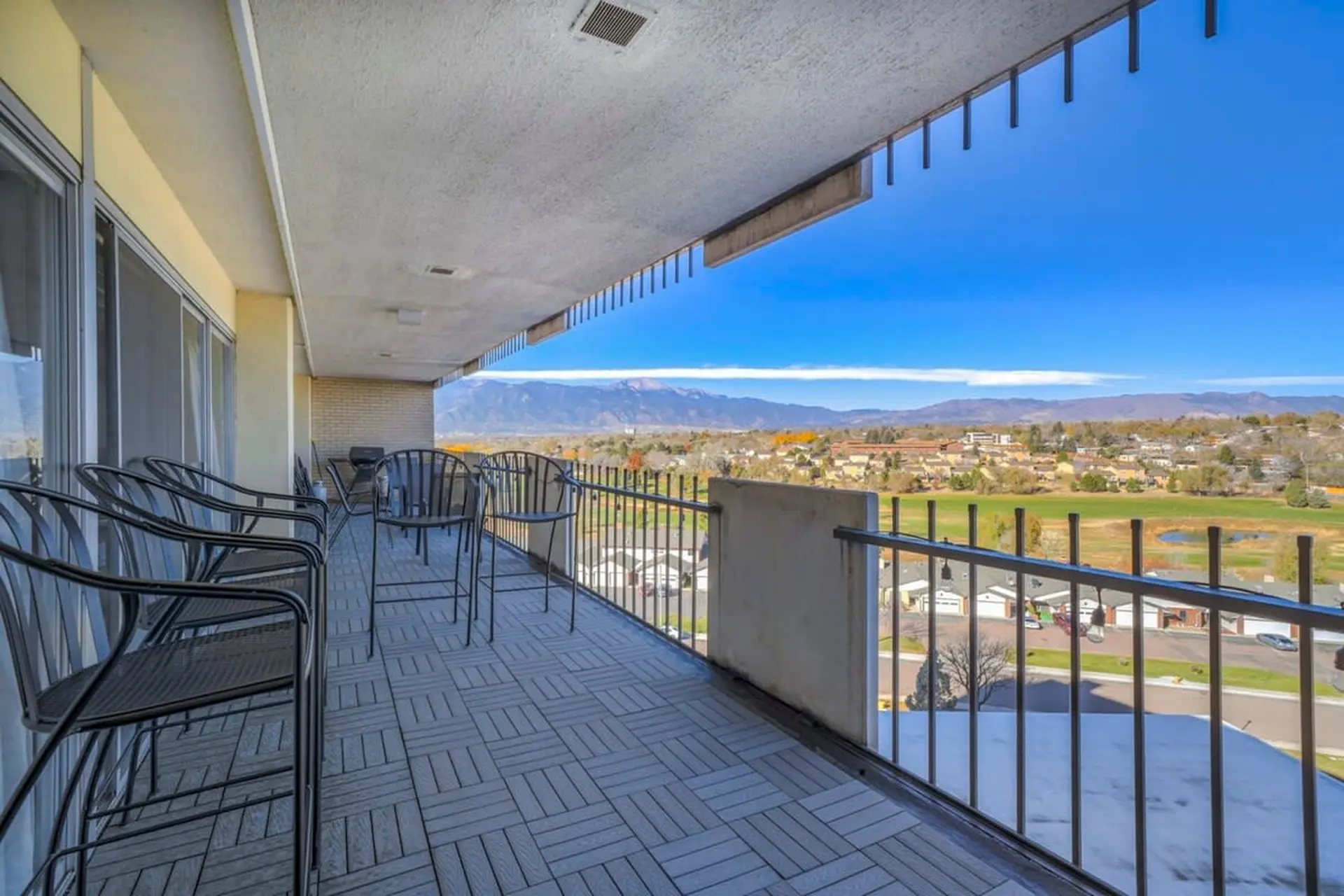 2BD Luxury Condo, Cocktail Lounge, Beautiful Views