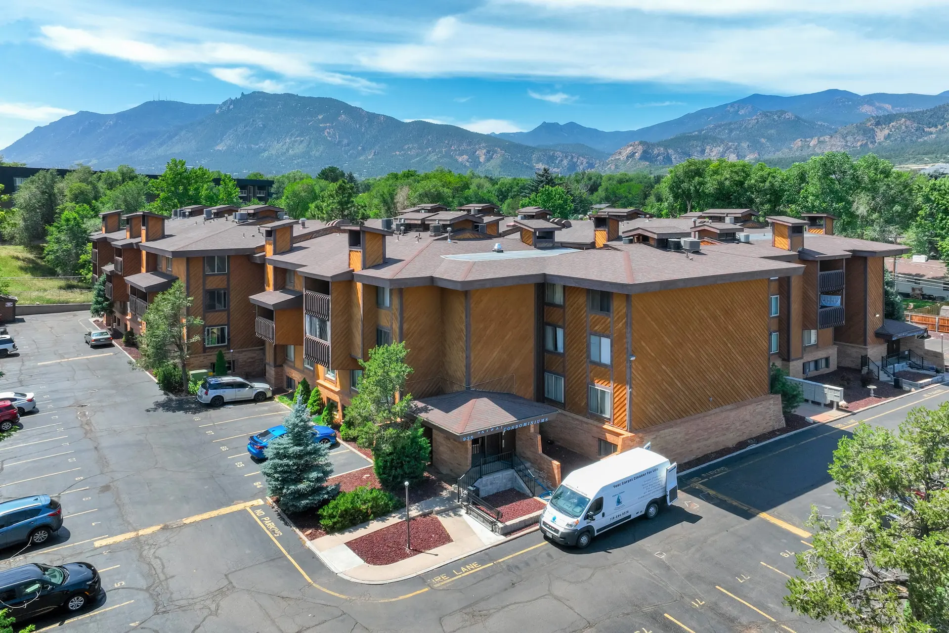 2BD Dry Sauna & Pool Near Downtown COS, GotG, & Pi