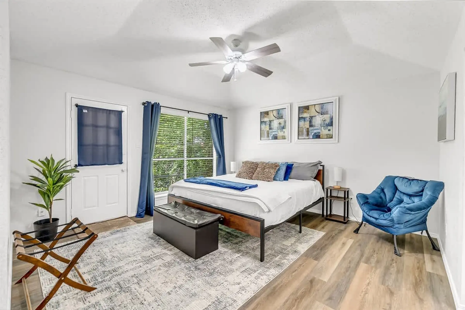 Spacious 3 Bedroom | 2 Bath Home with 6 Beds