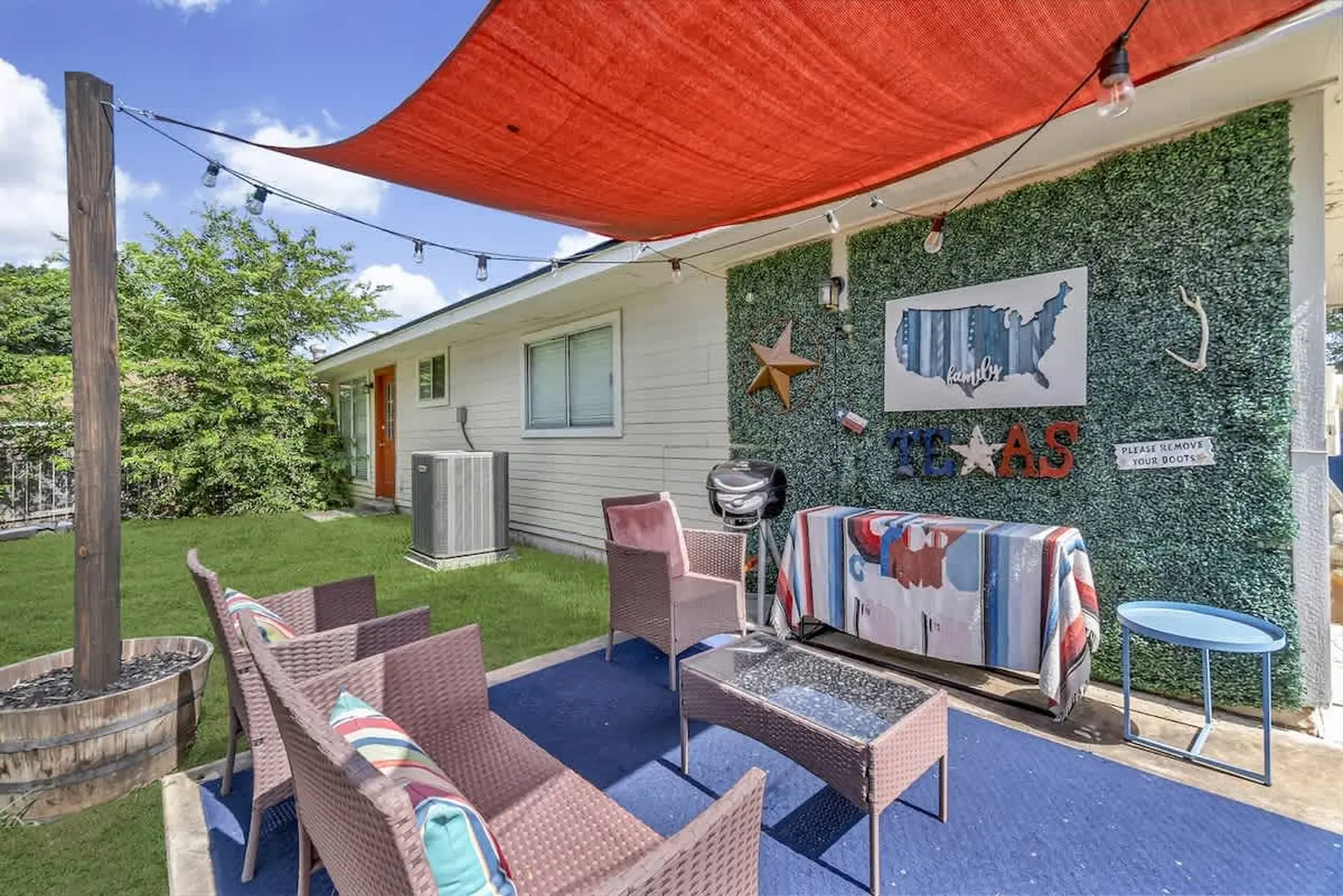 Spacious 3 Bedroom | 2 Bath Home with 6 Beds
