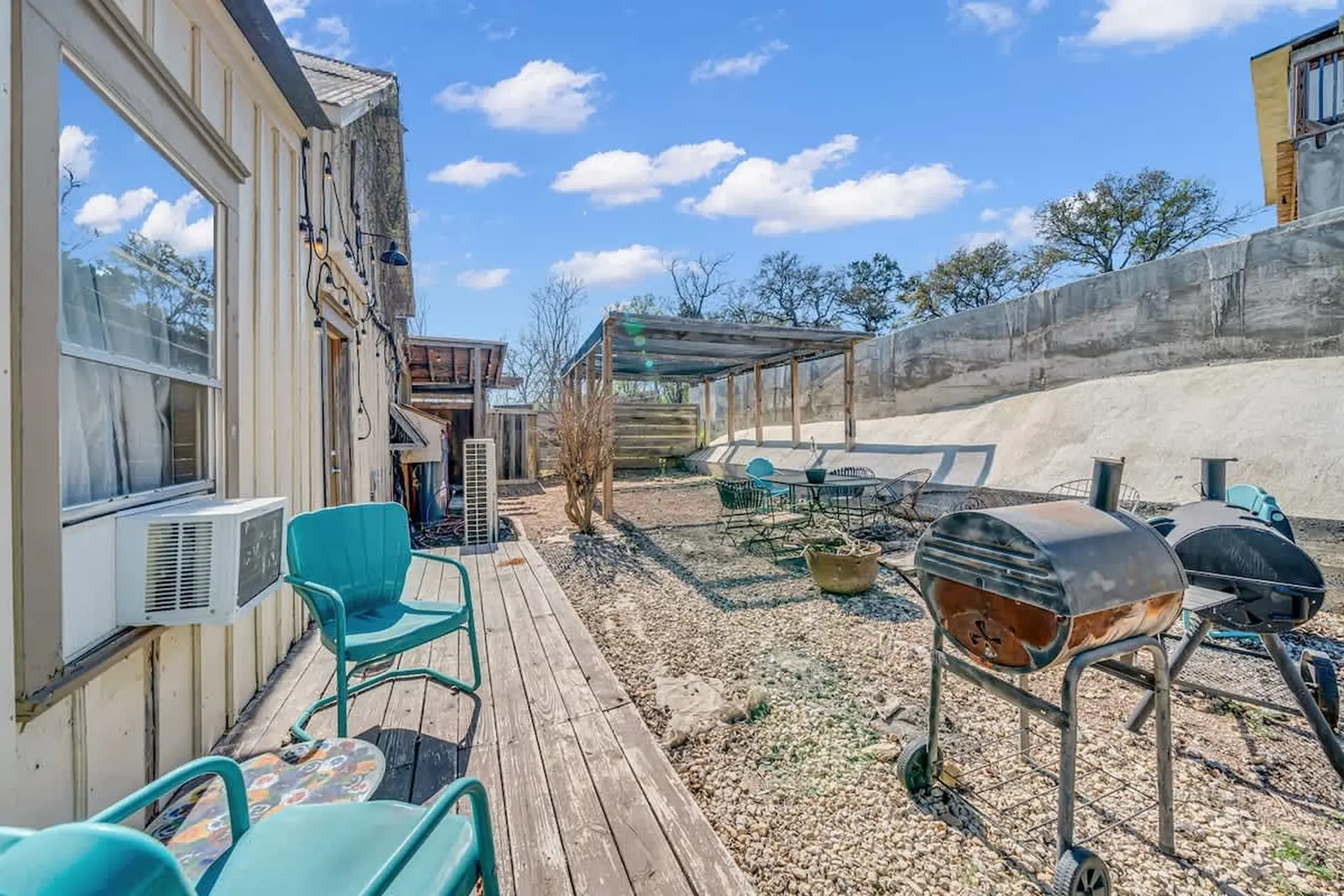 Warm Wooden Vibe 2BR Home | Grill | Outdoor Dining