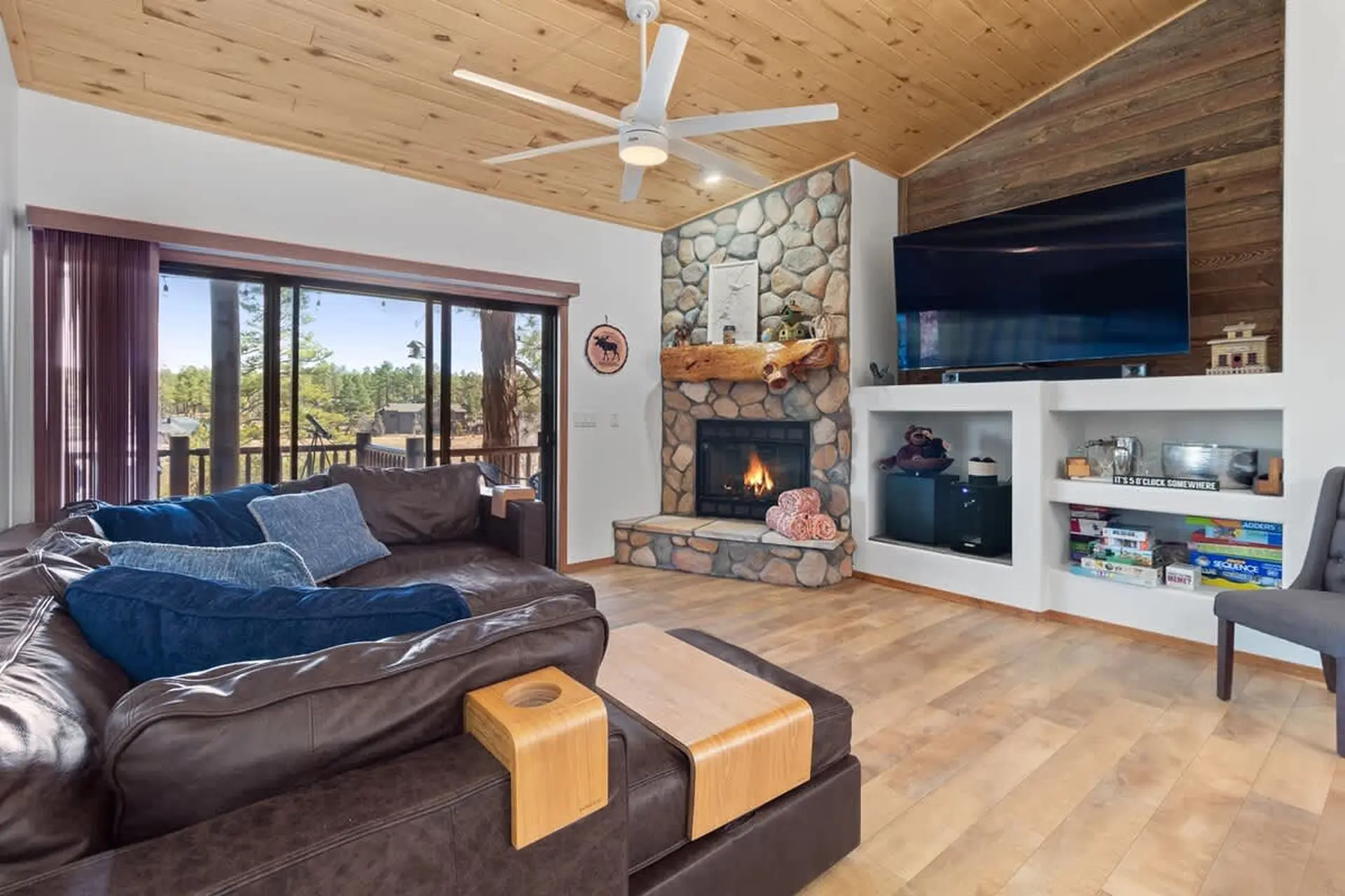 Cozy 3-BR Home | Pool Table | Grill | Fire Pit