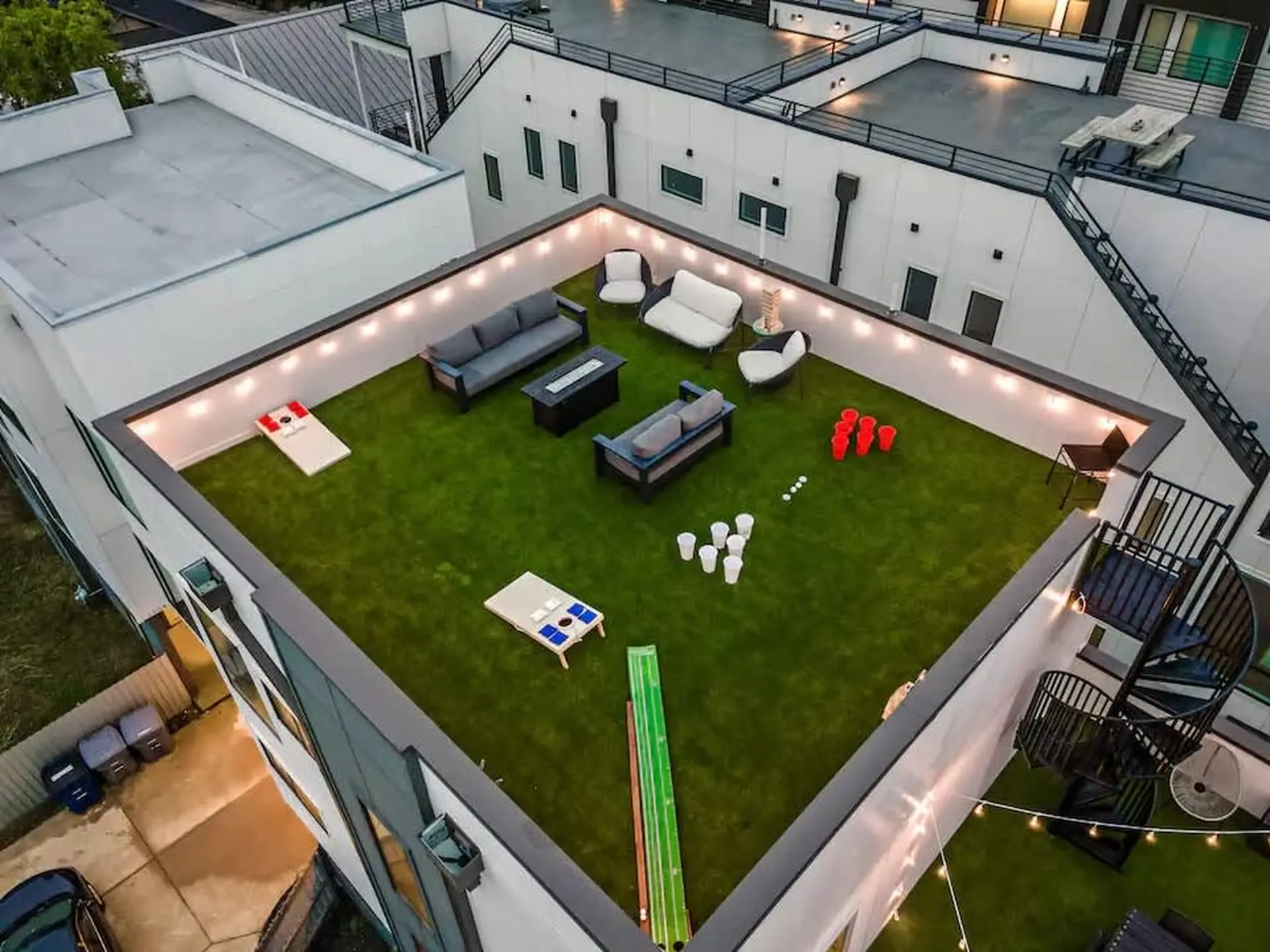 DT Dallas ~ 360 City Views ~ Sleeps 10~ 2xRooftops