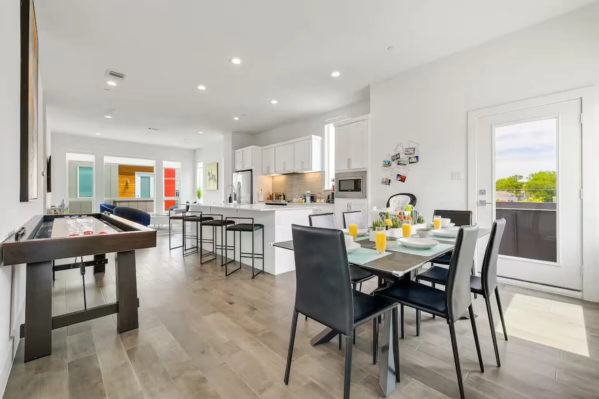 Designer Dallas Home + Rooftop + Kid Friendly Stay