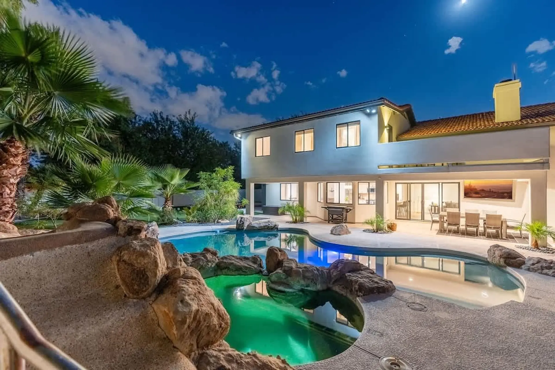 Luxury Estate |Heated Pool |Mini Putt |Basketball