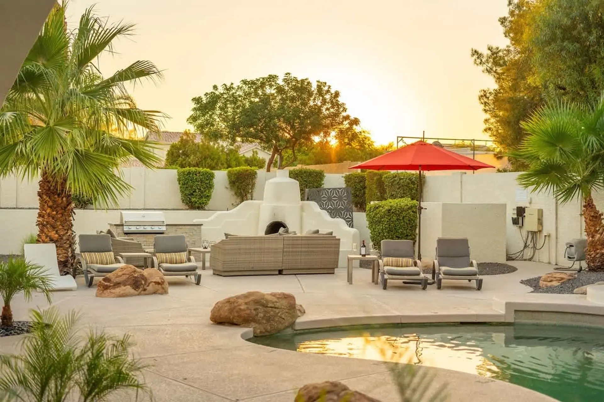 Luxury Estate |Heated Pool |Mini Putt |Basketball