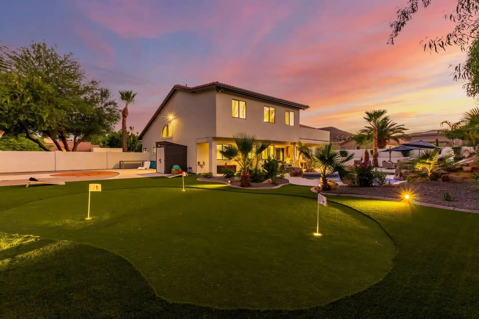 Luxury Estate |Heated Pool |Mini Putt |Basketball