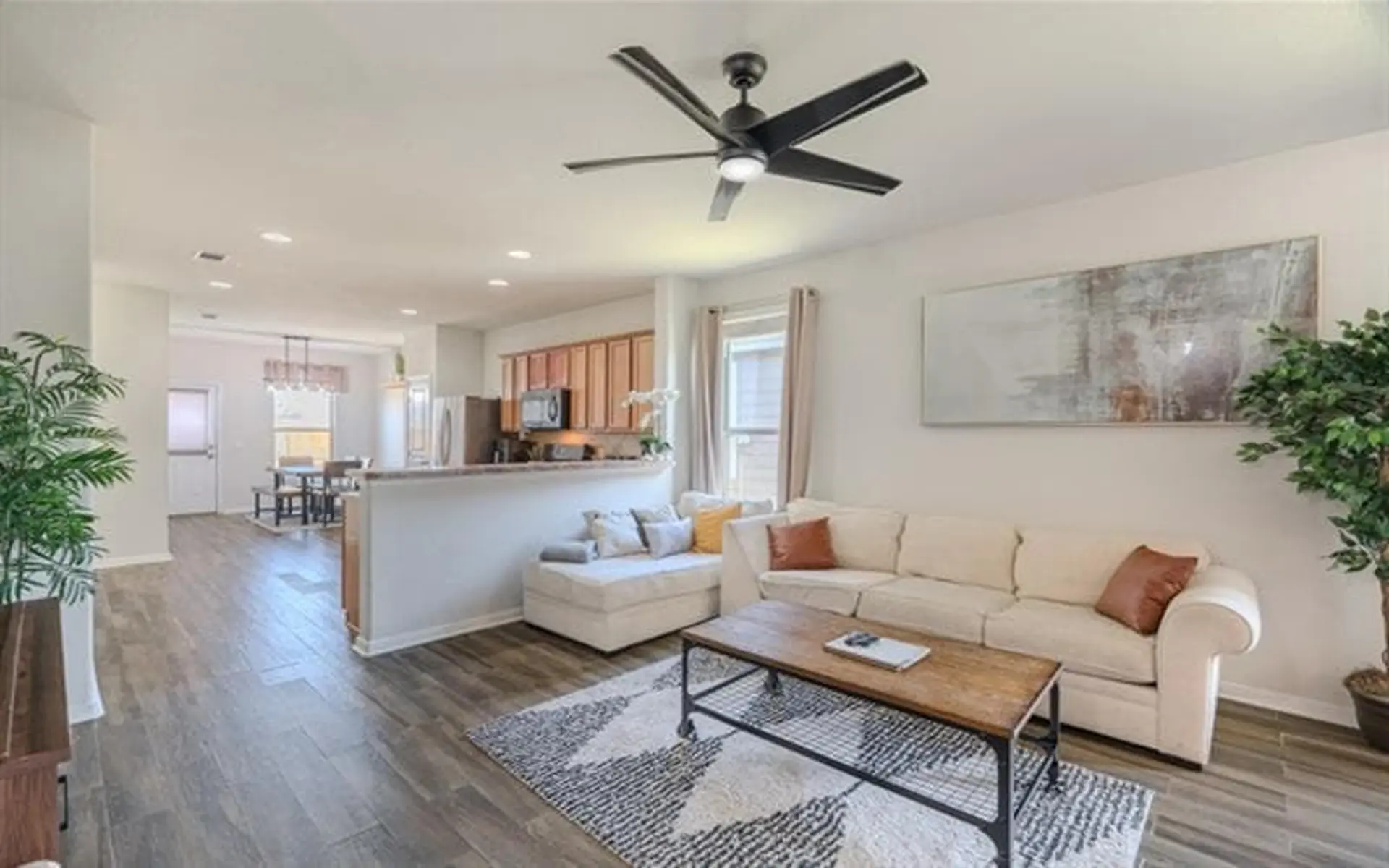 Cozy 4BR, 2-Baths House | Downtown | TX