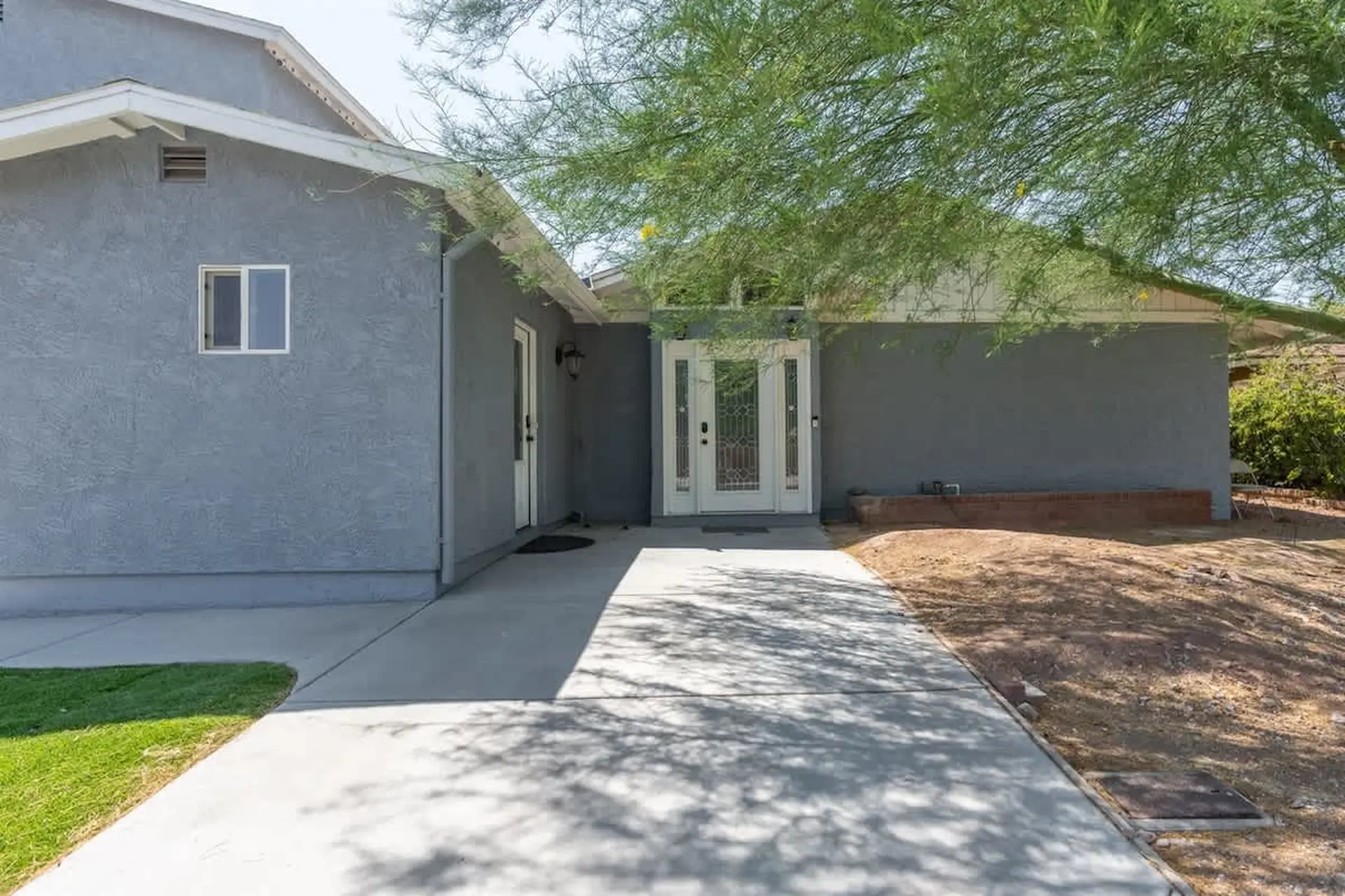 Spacious 8 Bedroom | Hot Tub & Grill | Close to Do