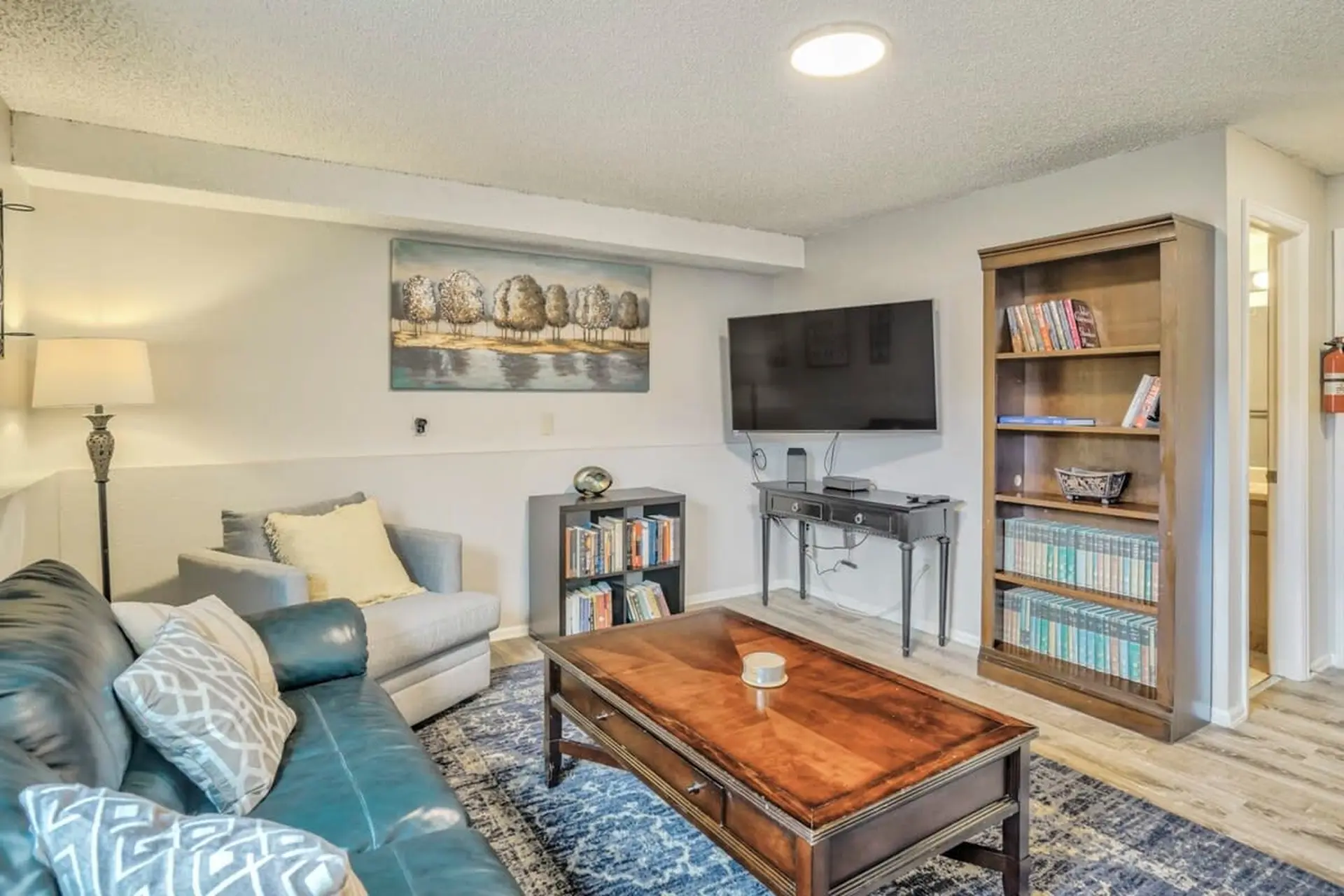 4BD  Quiet Suburbs  Near Fort Carson