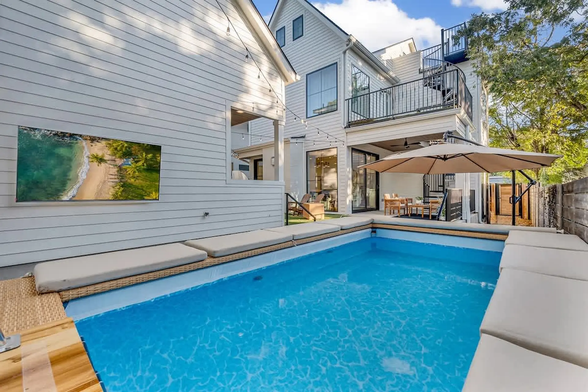 Luxury Mansion | DT Austin | Pool | Game Room 5 BR