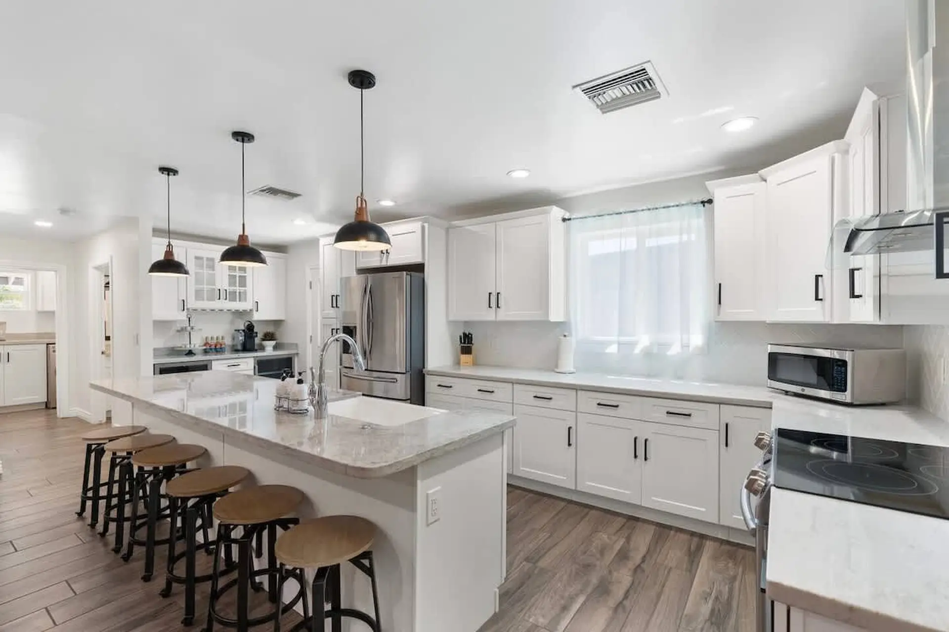 Desert Luxe 5BR | Games | Heated Pool | BBQ Grill