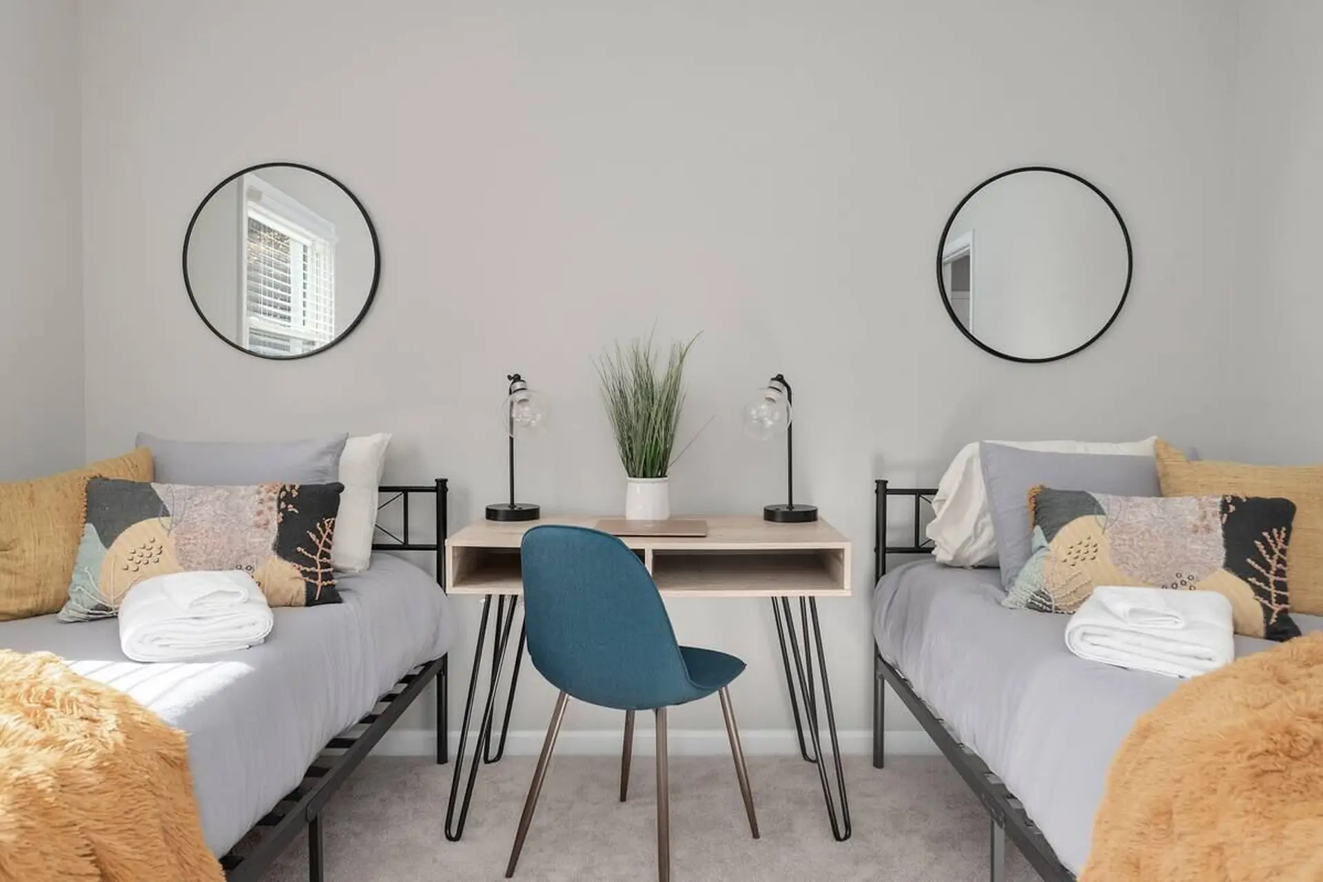Vibrant 3-BR Home | Downtown | Sleeps 6 | NC