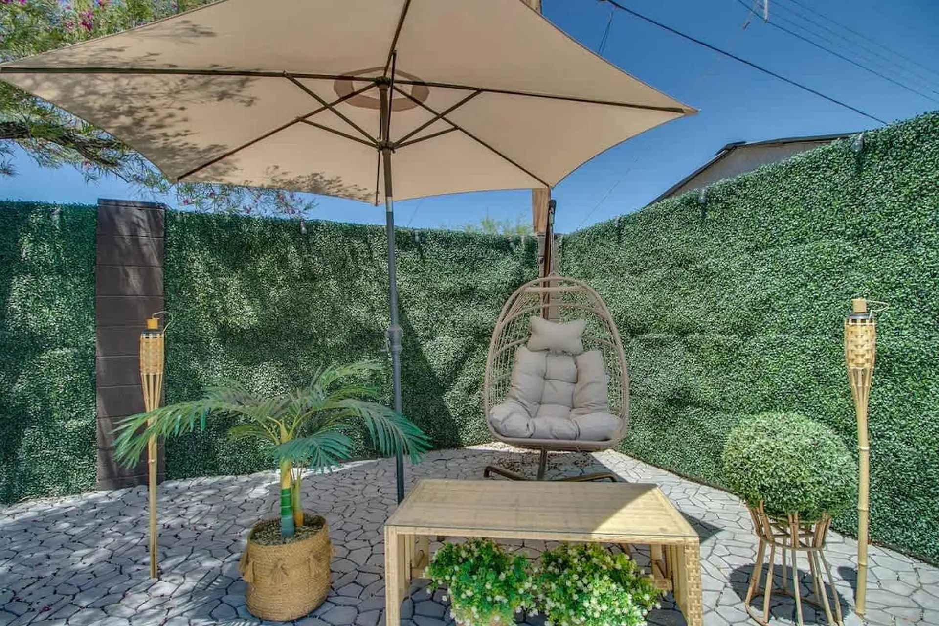 Downtown Phoenix Retreat | Jacuzzi | Games & More!