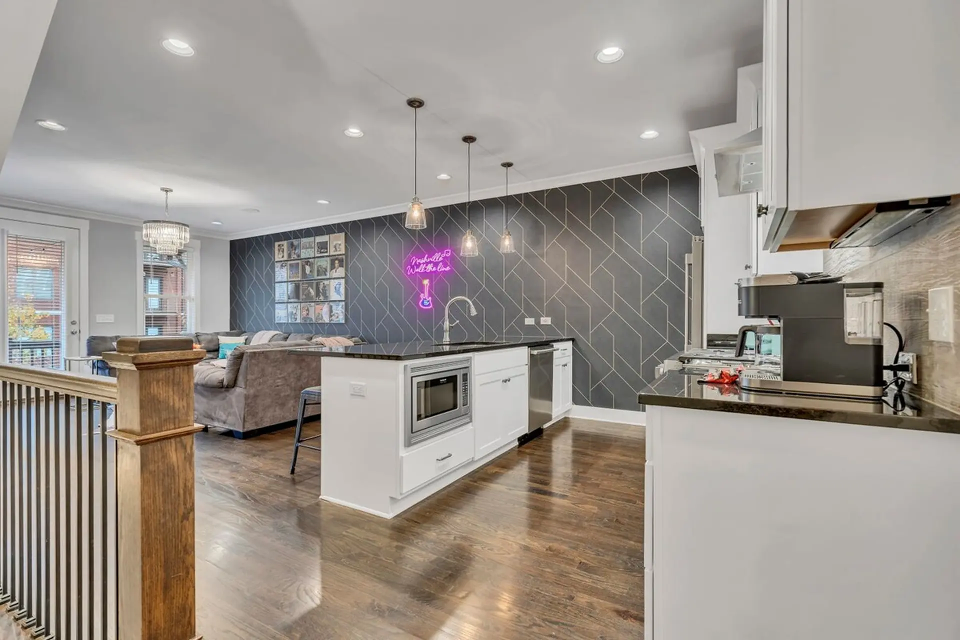 Music-Themed Home in the Gulch+12 South