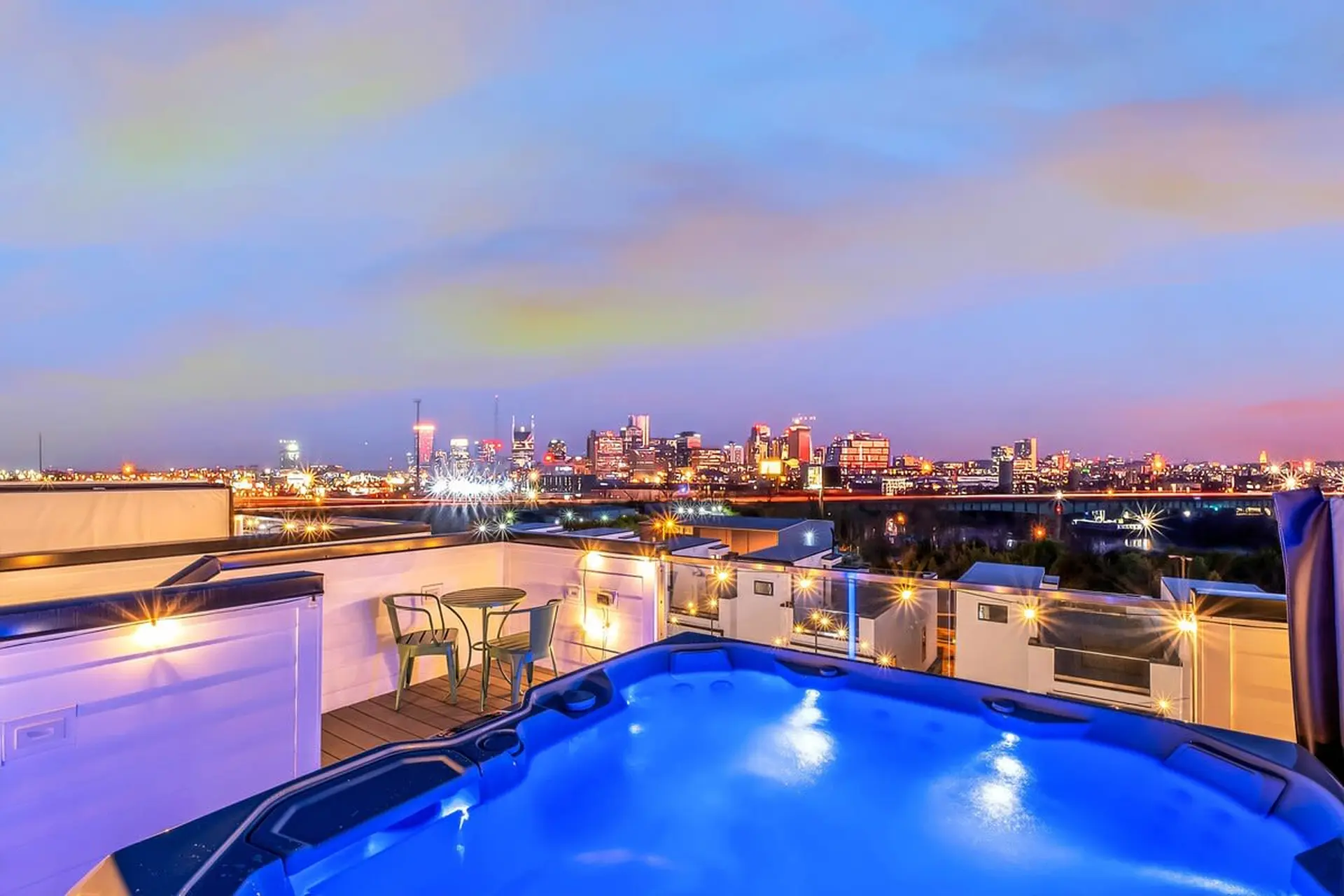 Taylor Swift Home: Rooftop Hot Tub, Movie Theater