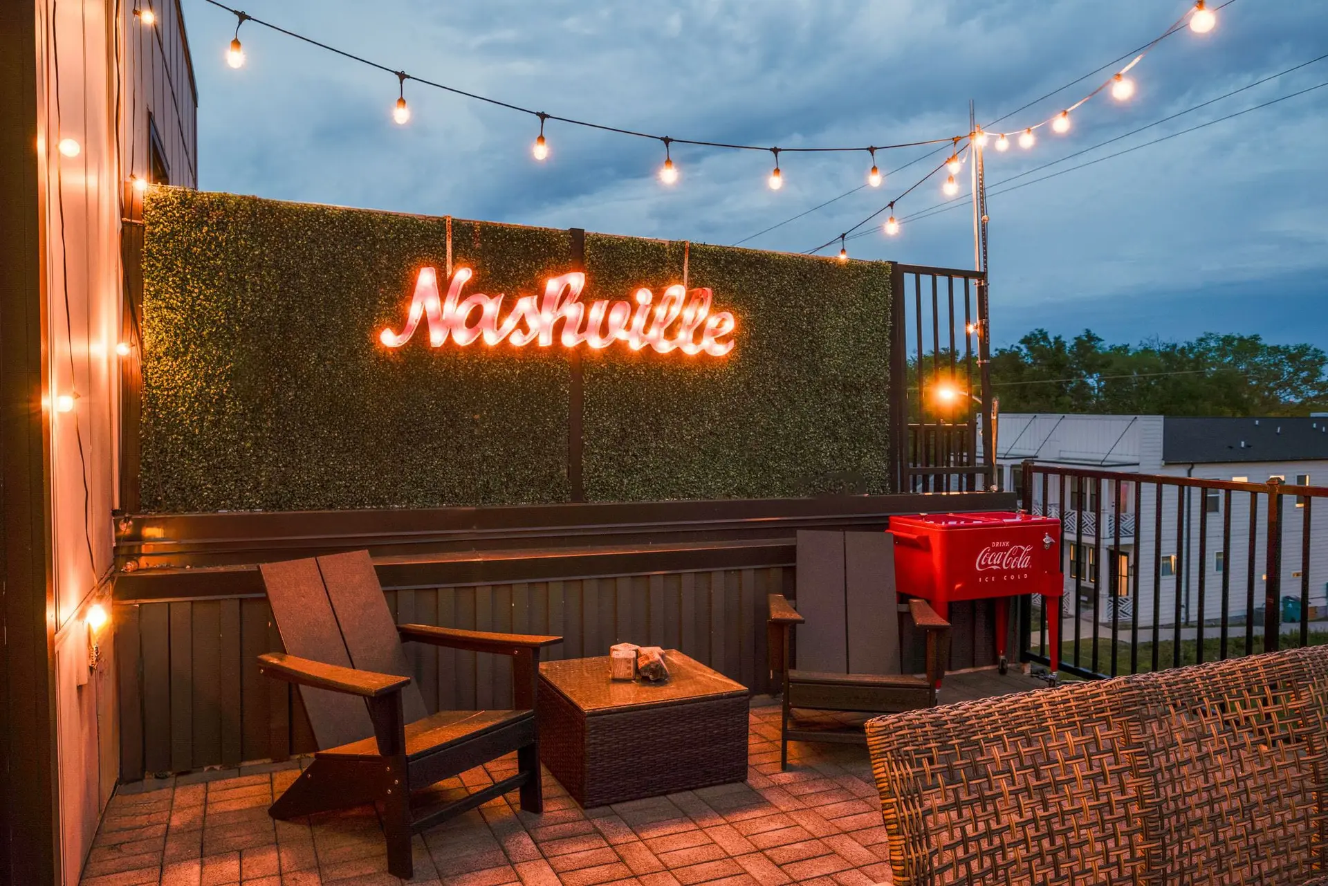 Rooftop Deck, Scenic Views, Near Downtown