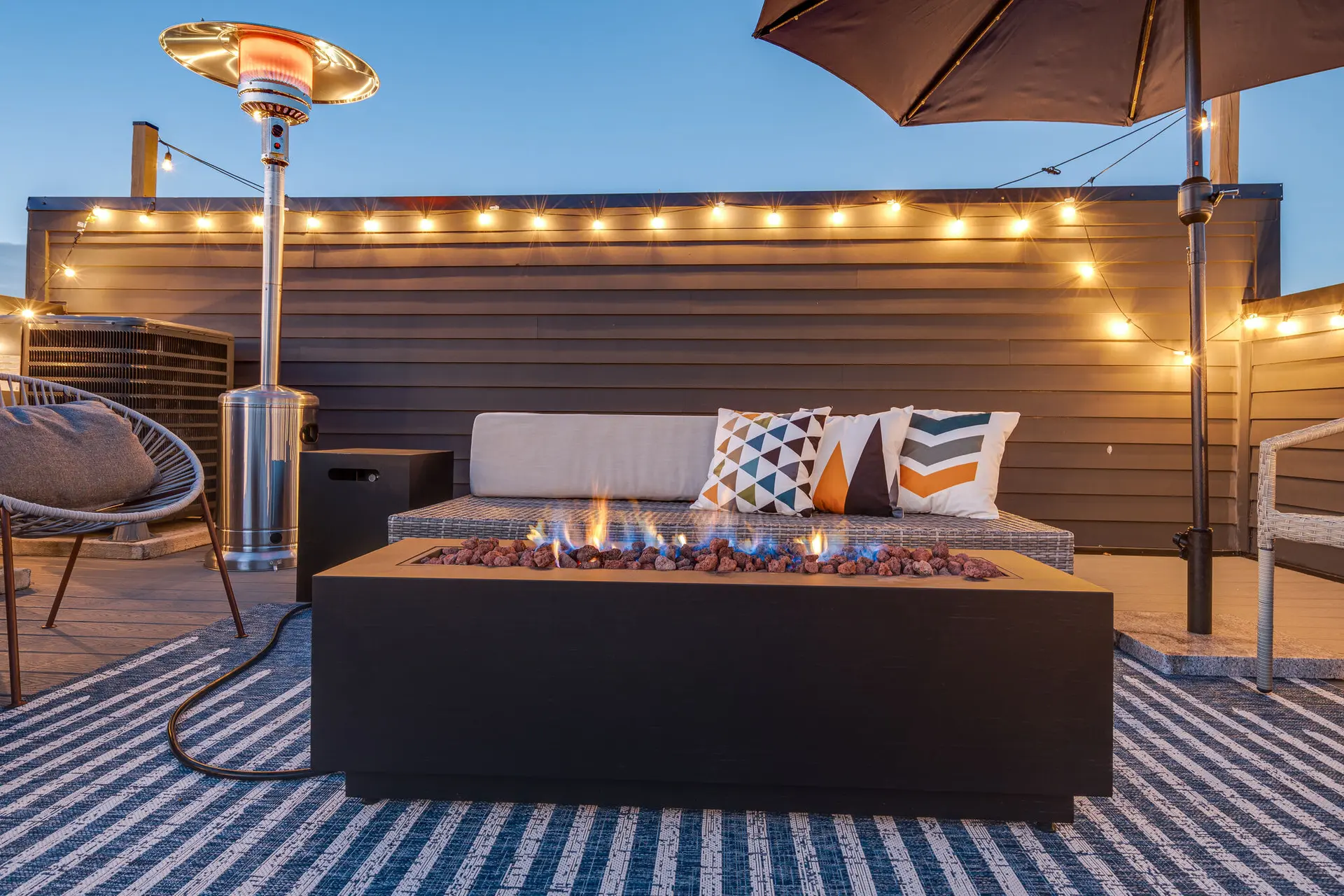 Rooftop Deck, Pet-Friendly, Near Downtown