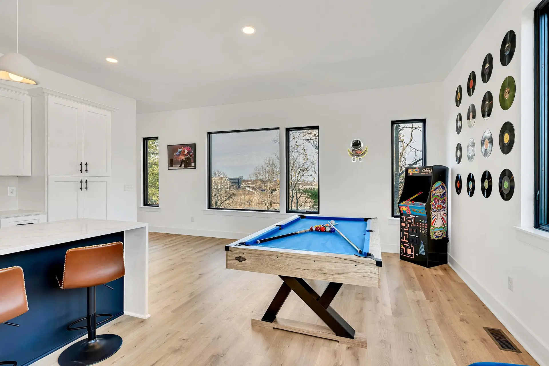 Hot Tub, Game Room & Rooftop: Downtown, Nashville!