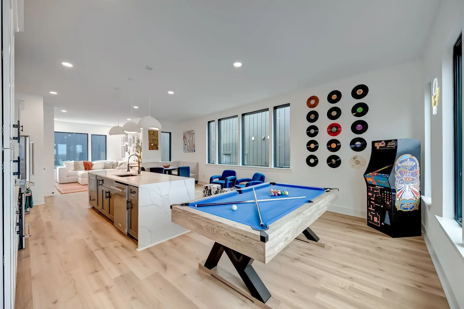 Nashville: Rooftop Deck, Hot Tub, Game Room Luxury