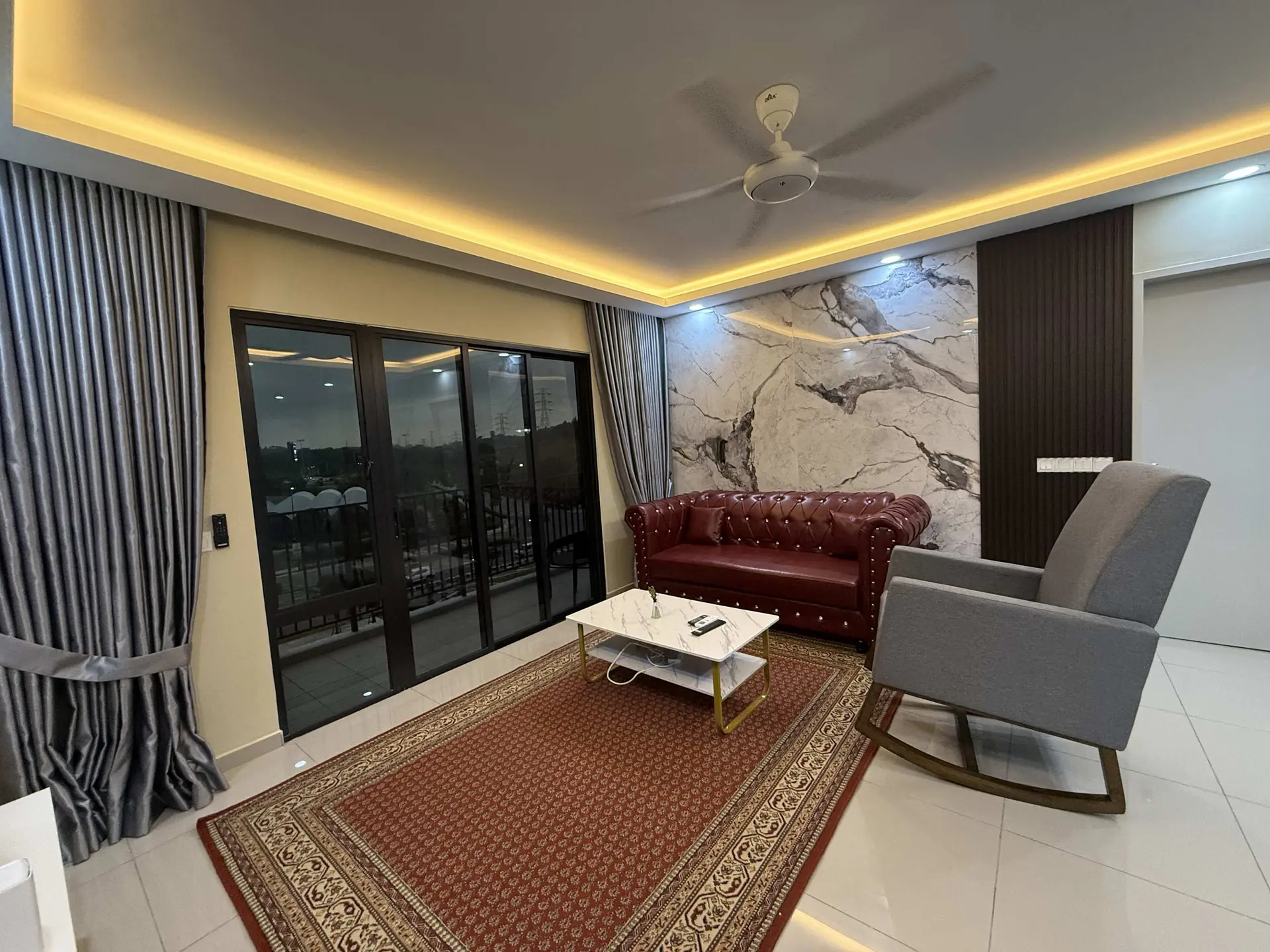 Huni Residence: 3-Bedroom Family Oasis in