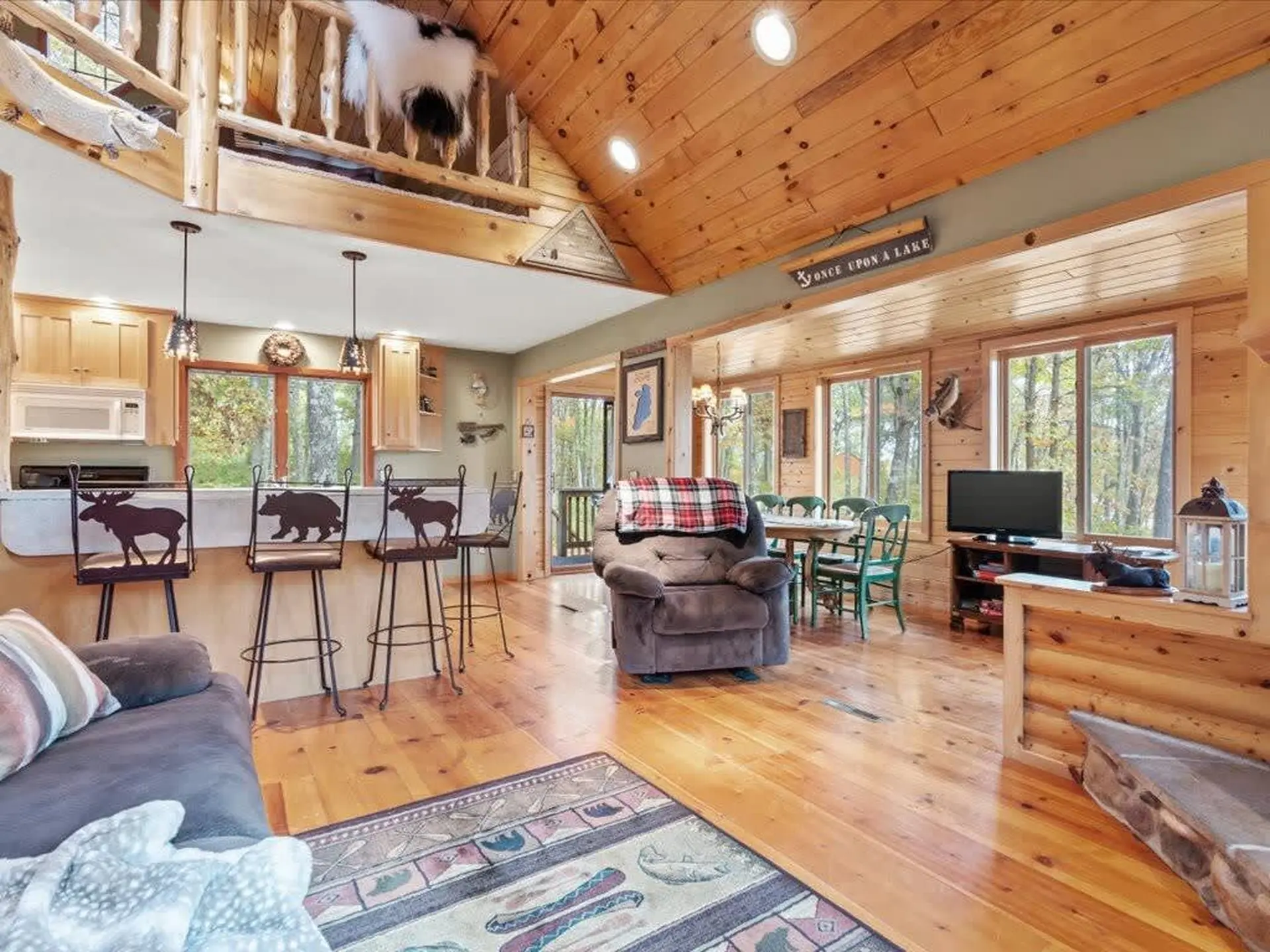 Lakeside Autumn Getaway|Crosslake|12 PM Check-Out