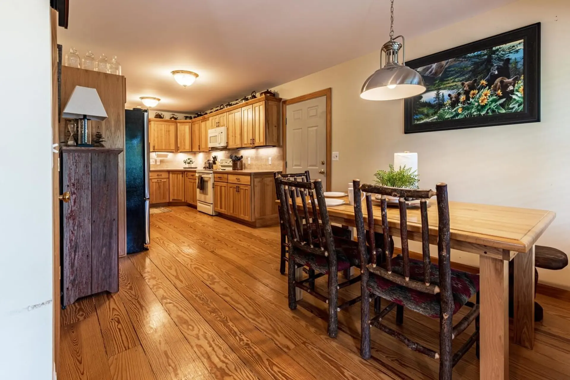 Ultimate Summer Cabin|Kids’ Room Included