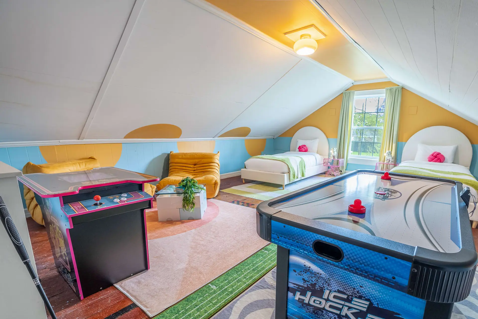 Pool | 2 King Beds  | Golf | Games | RV Parking