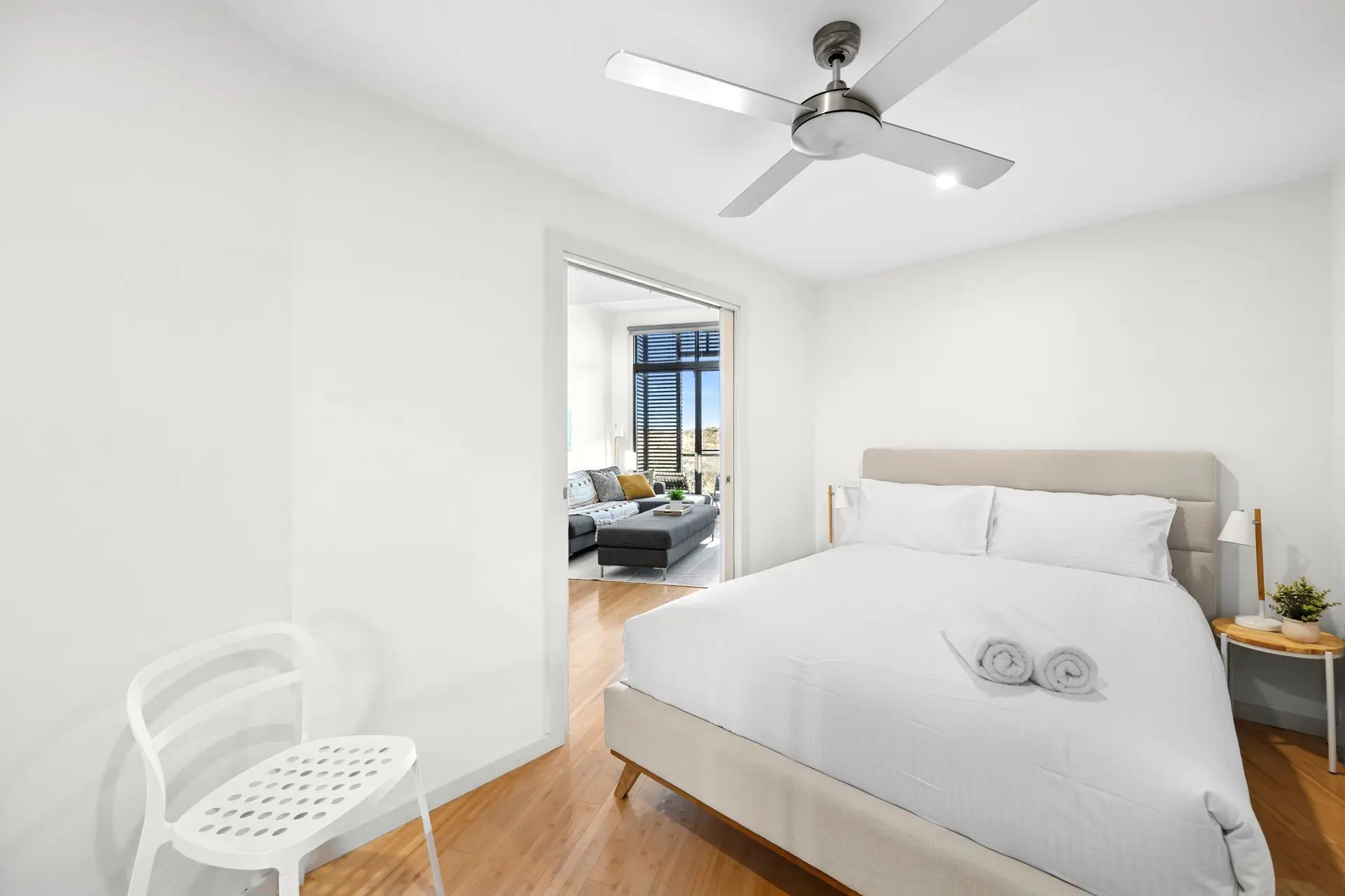 Inlet Apartment I Walk to beach, cafes and more