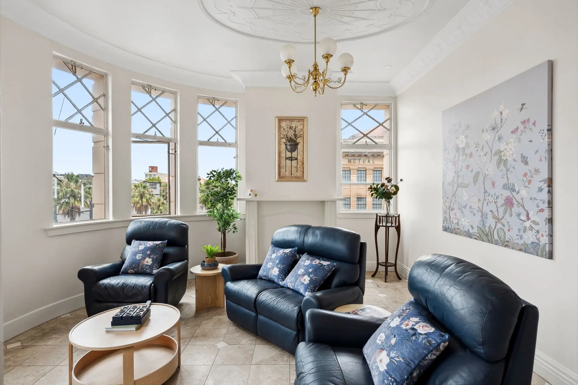 Malop St 3BR VIP Penthouse w View in Geelong CBD