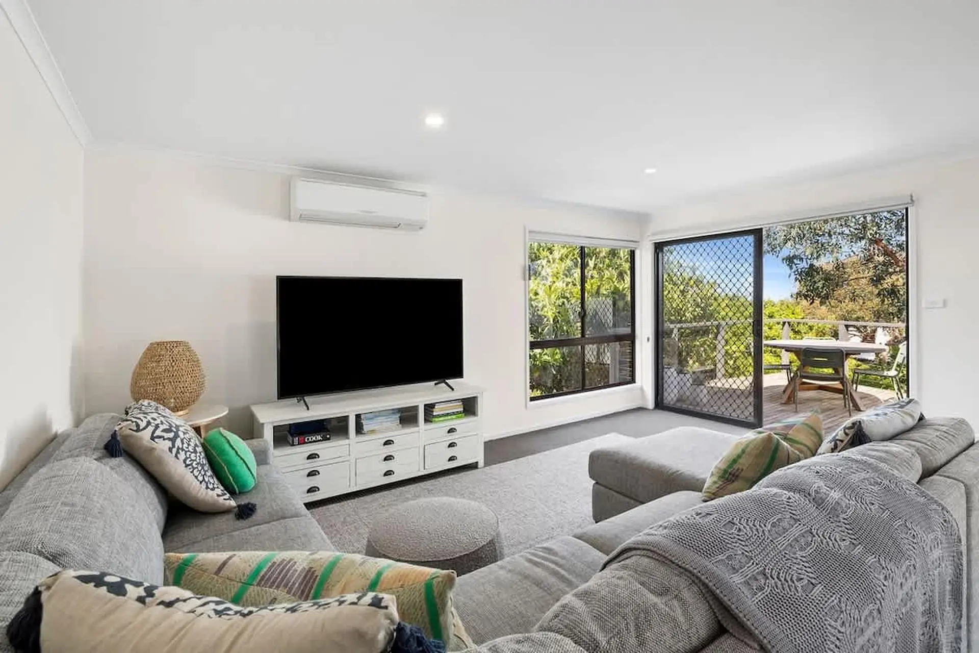 Holiday Comfort I Ocean Views I 2 Living Rooms