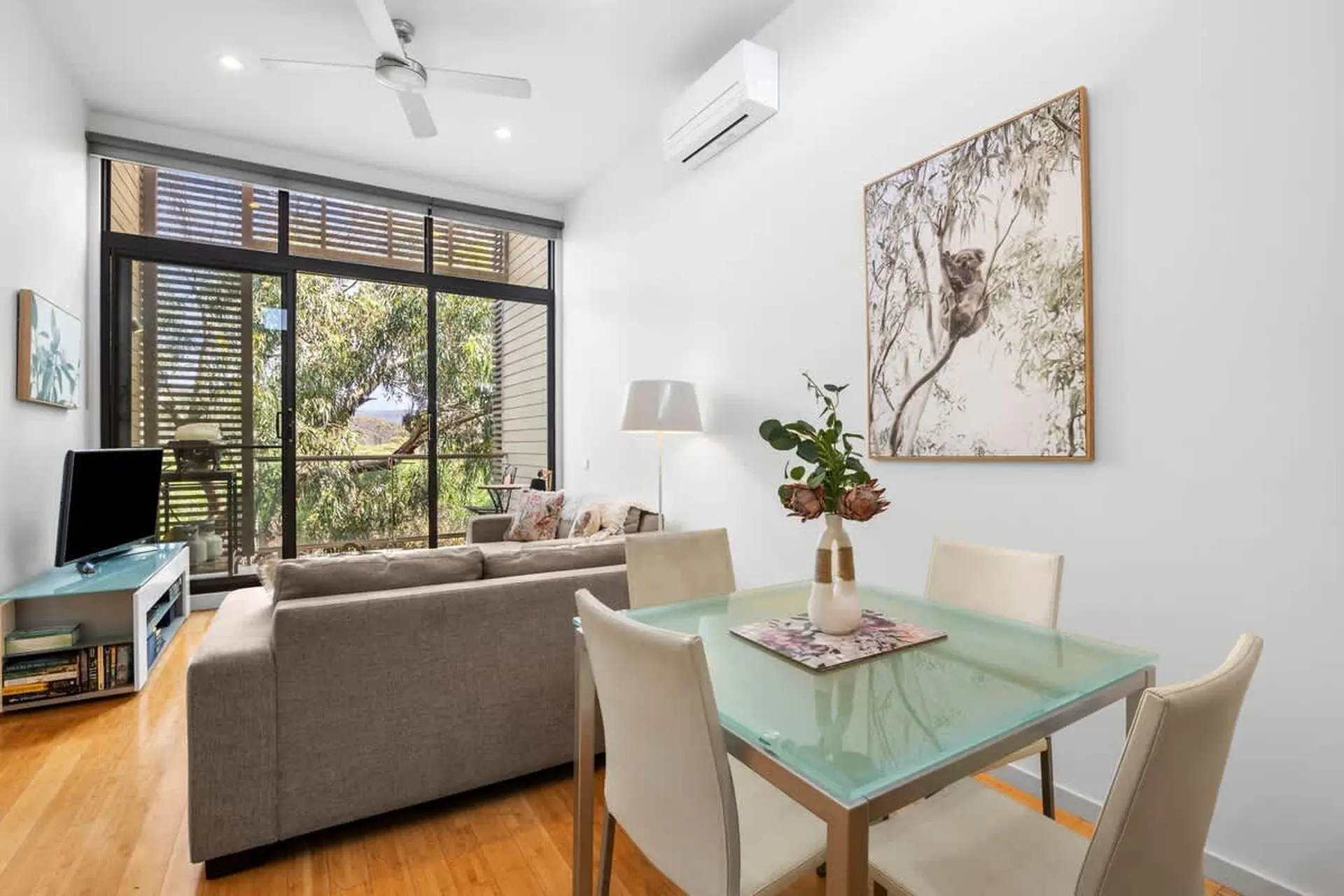 Inlet Apartment I Walk to beach, cafes and more