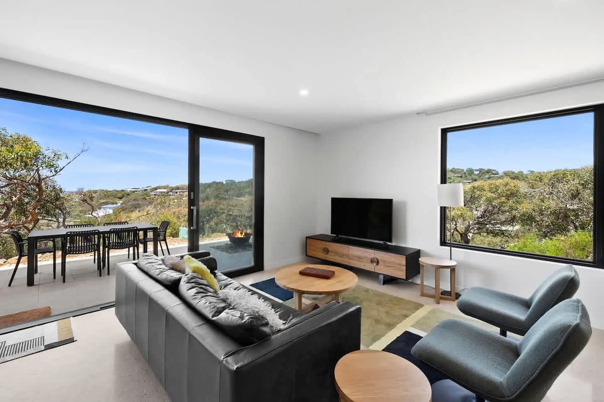 Self Contained Studio I Ocean Views