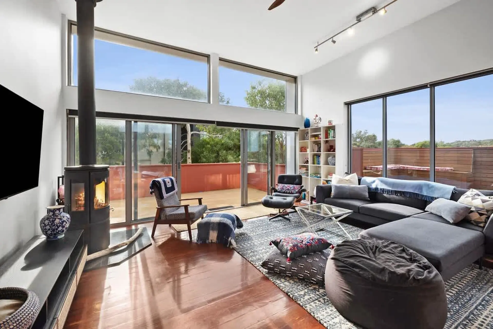 Gully Red House I Ocean Views I Pet Friendly
