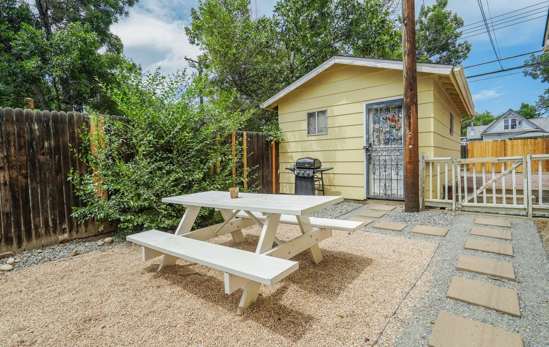 Colorado Cottage! Downtown & OCC w Patio!