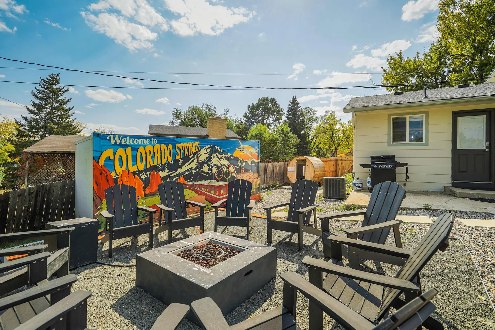 Tonka Valley! Holiday Home w Barrel Sauna,Hot Tub & Putting Green