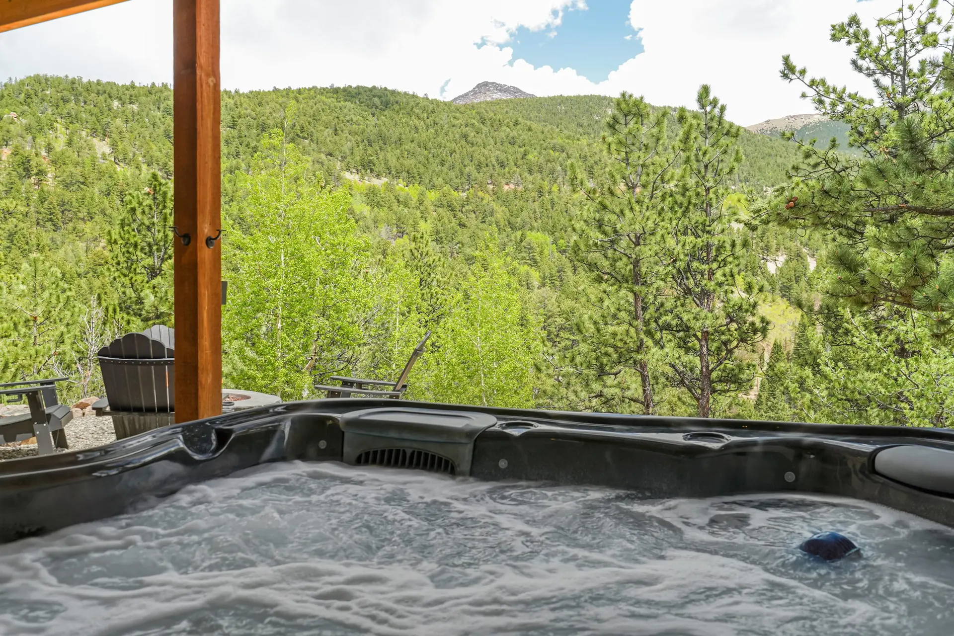 Valley Vista Lodge! Pet-Friendly Hot Tub Man Cave